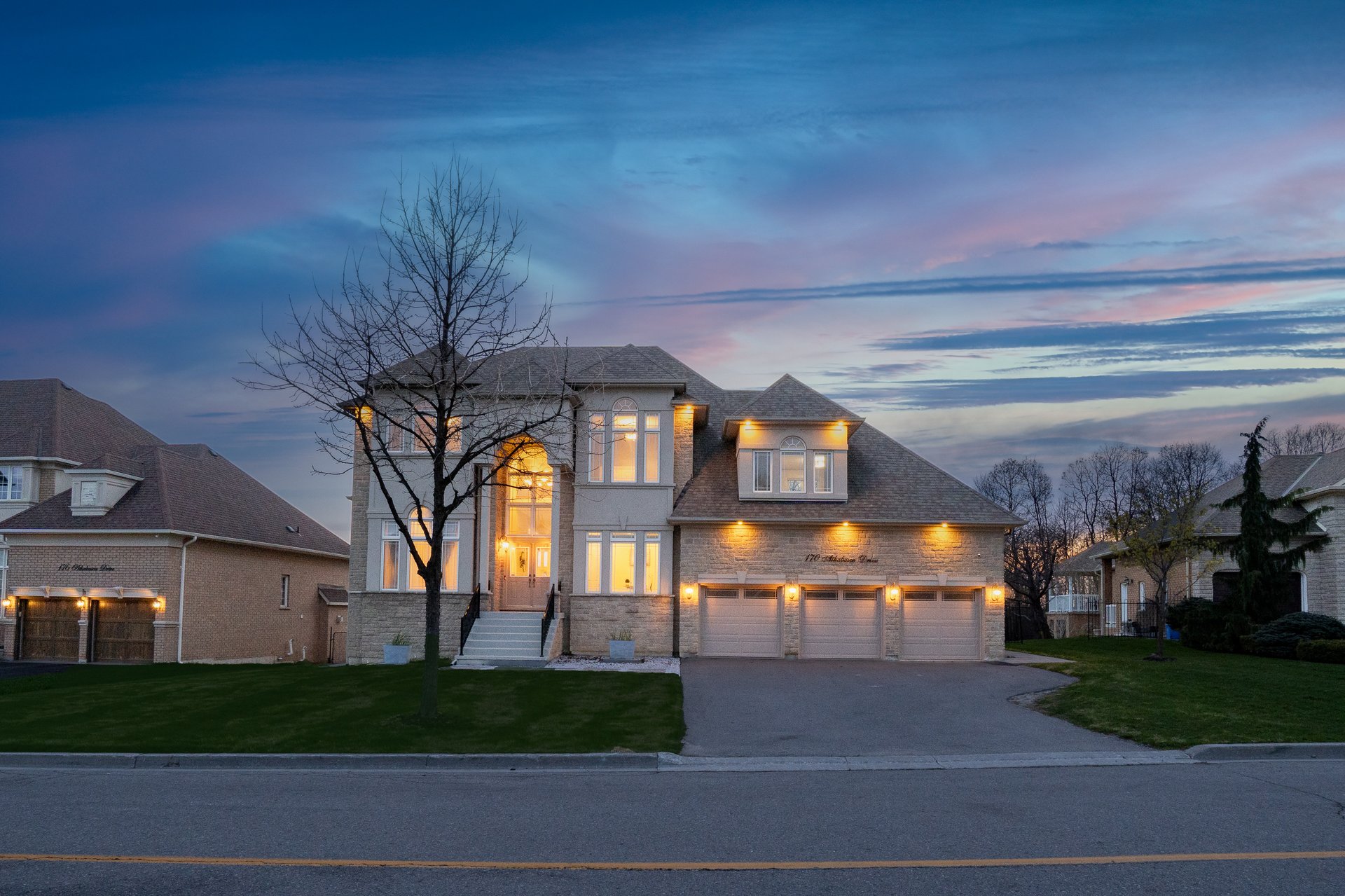 170 Athabasca Dr, Maple Ontario