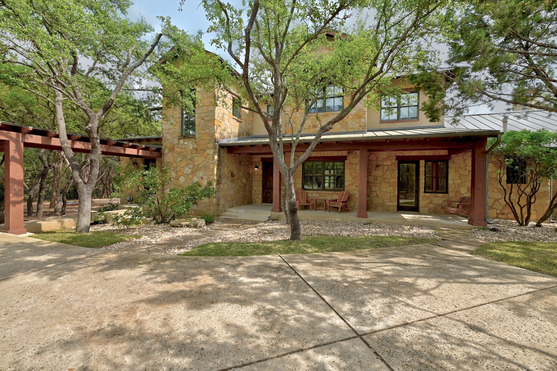 16009 Pontevedra Place