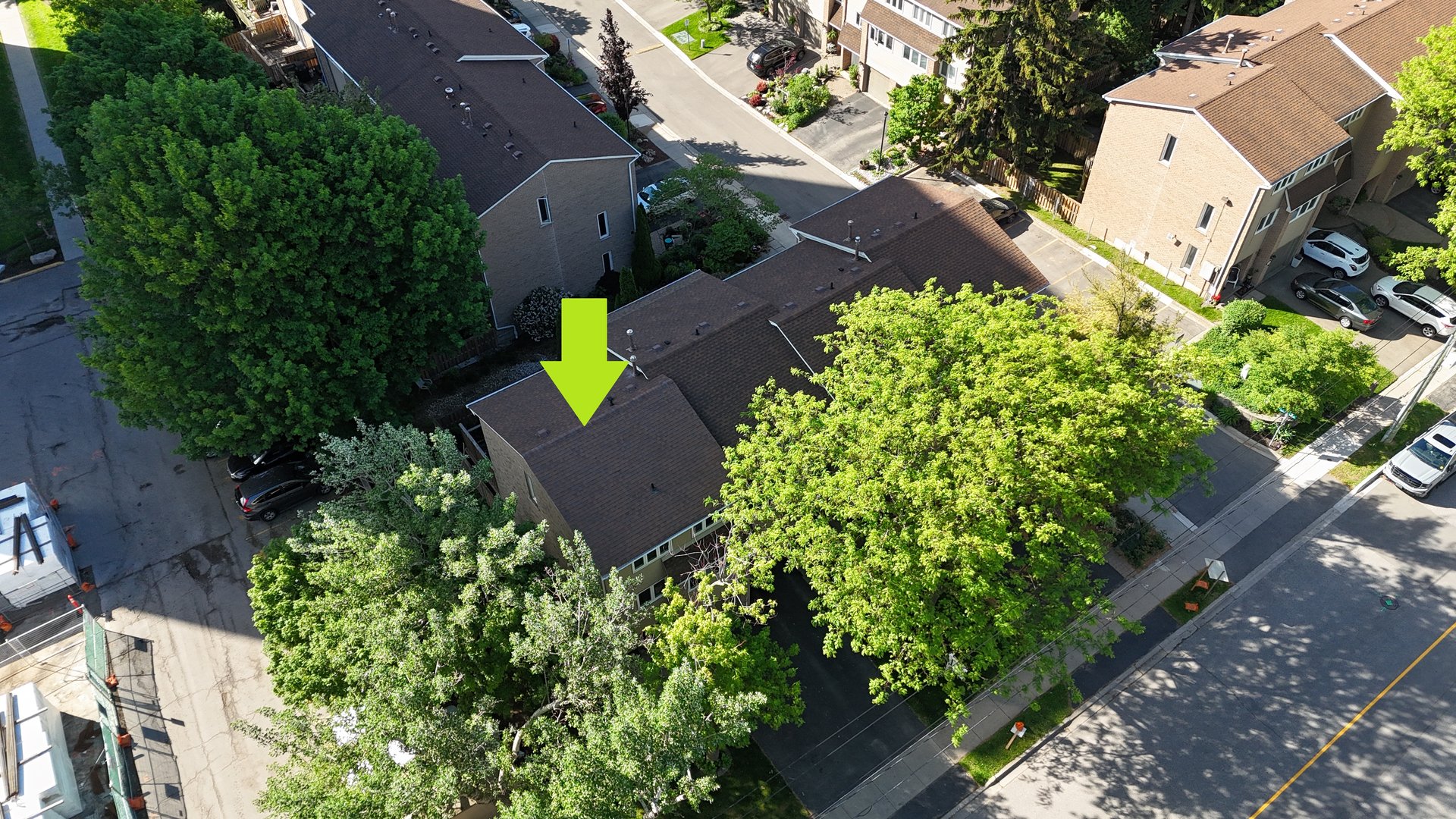 Lakeside living in the heart of Bronte!