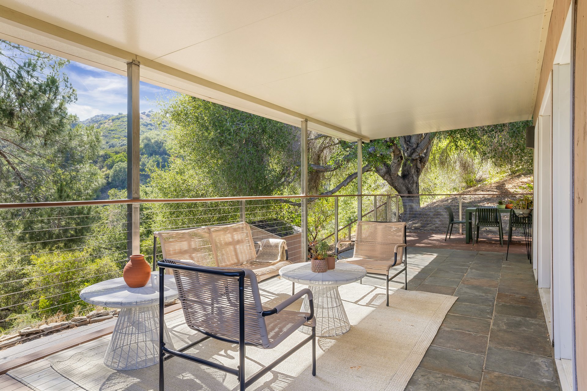 1310 N Topanga Canyon Blvd