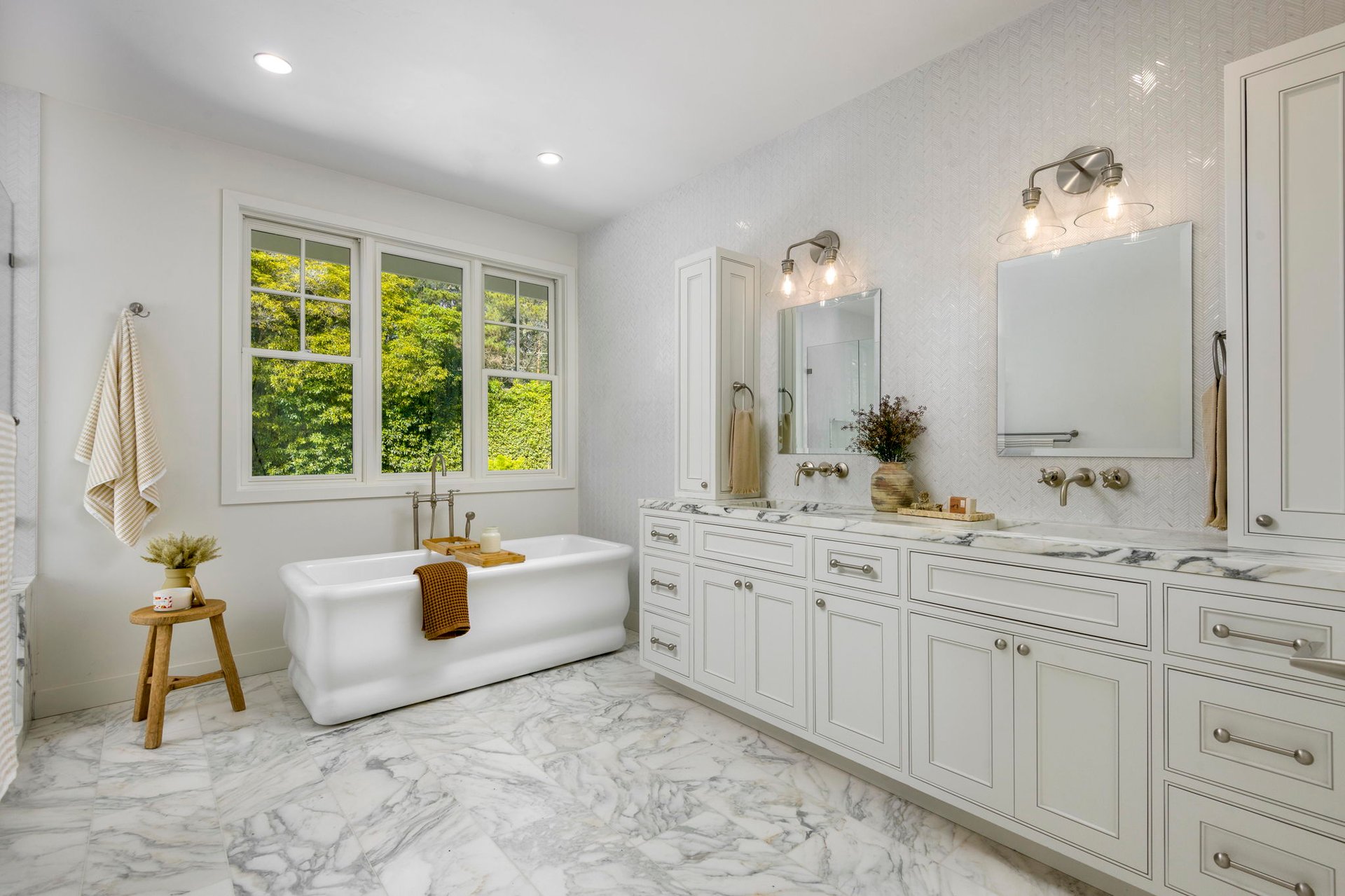 145 Butterfly Ln, Santa Barbara