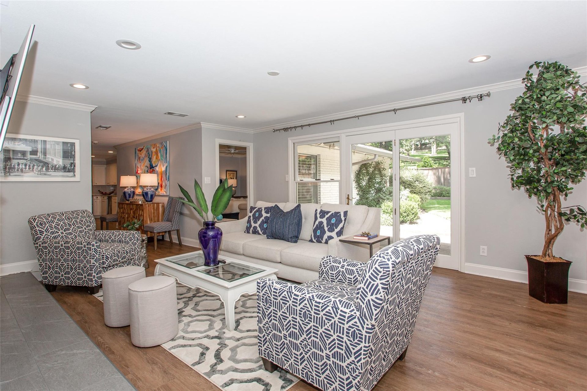 2717 Harlanwood Dr