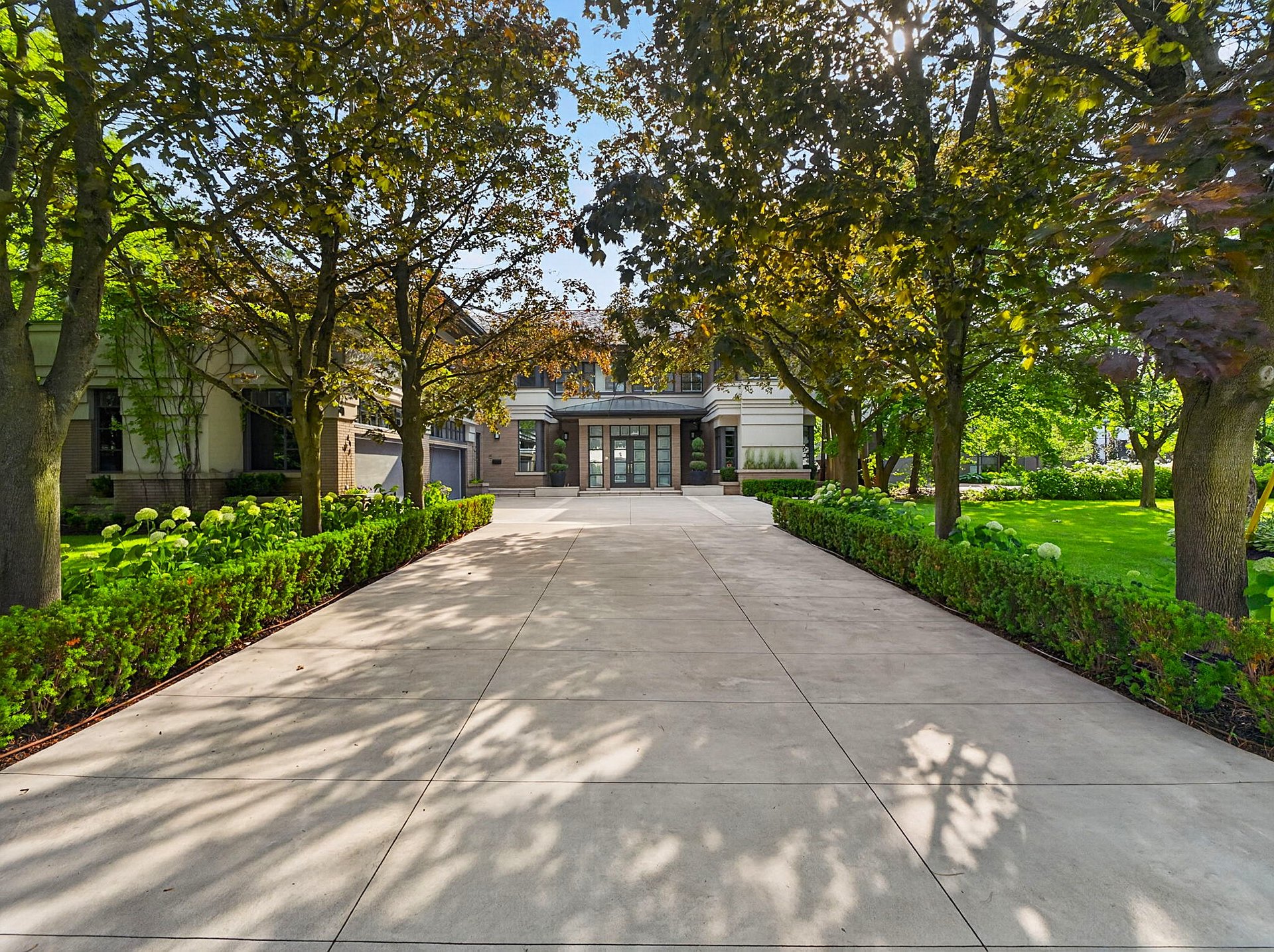 Timeless Transitional Architecture