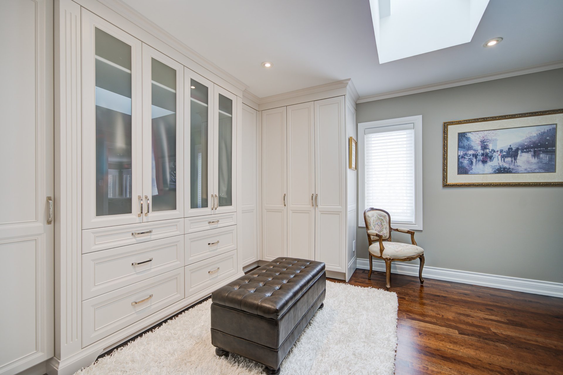 1296 Mapleridge Cres