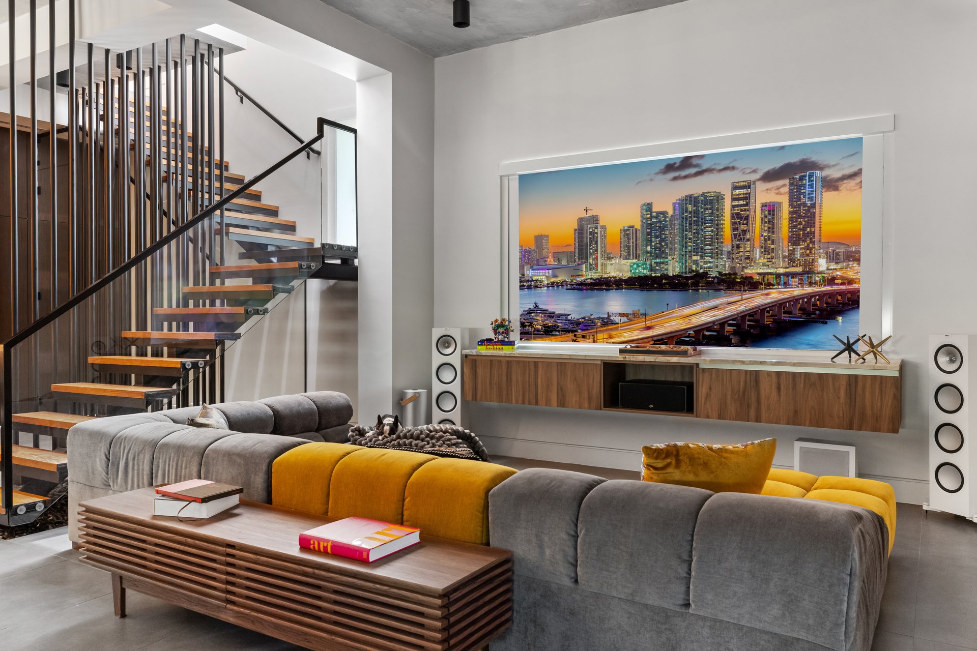Spring Garden | Modern Luxury