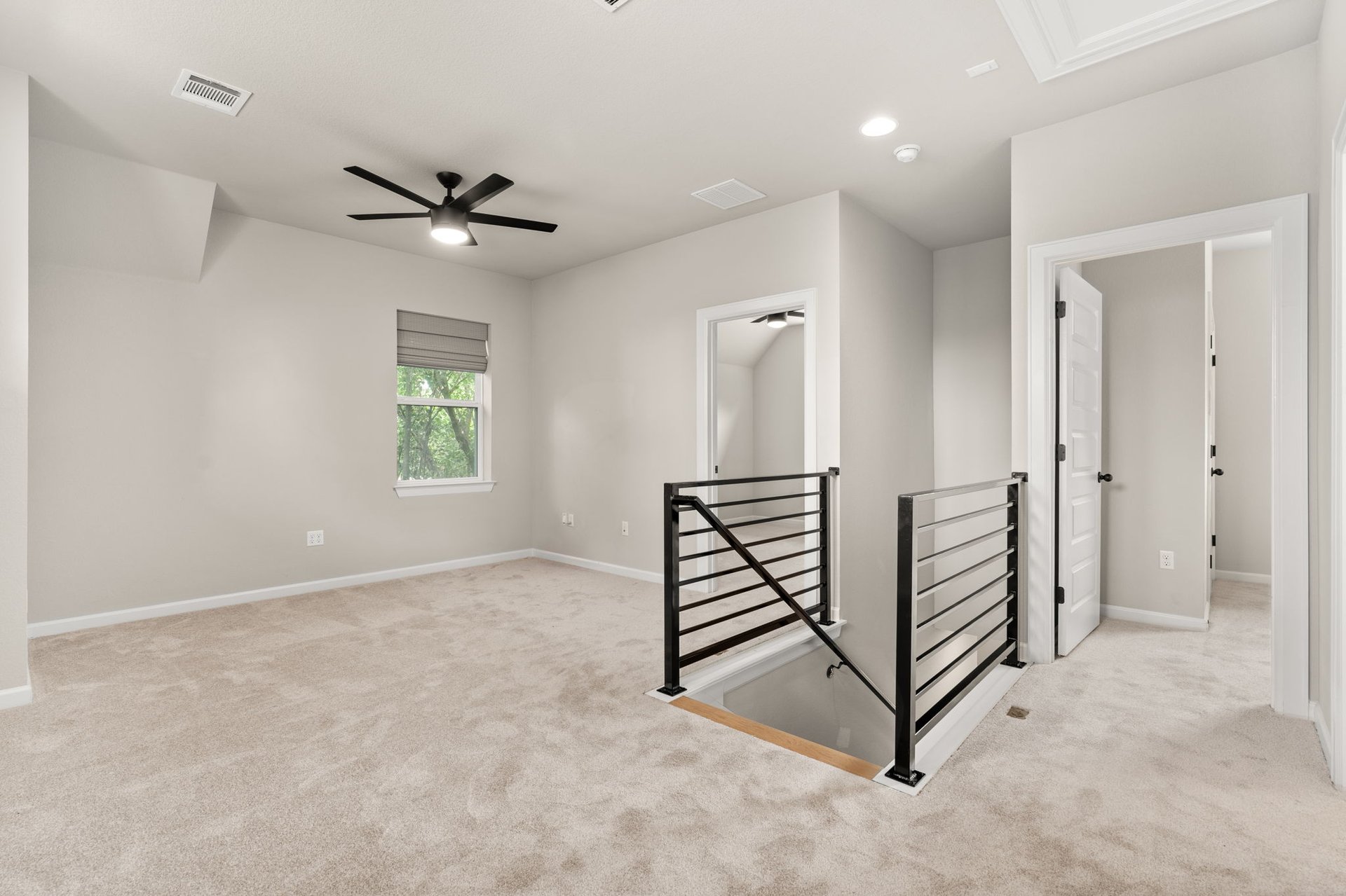 1003 Cardinal LN