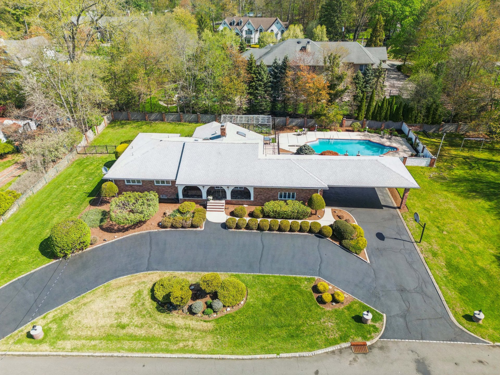 35 Grandview Avenue