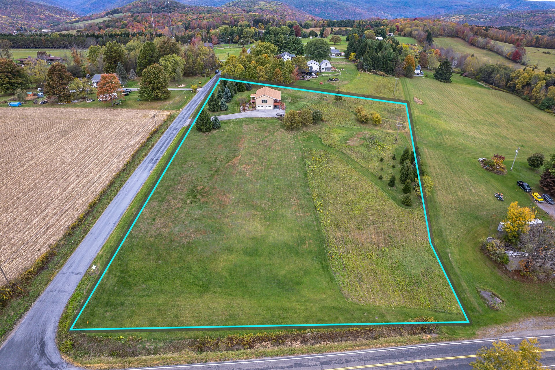 1525 Dutch Hill Road