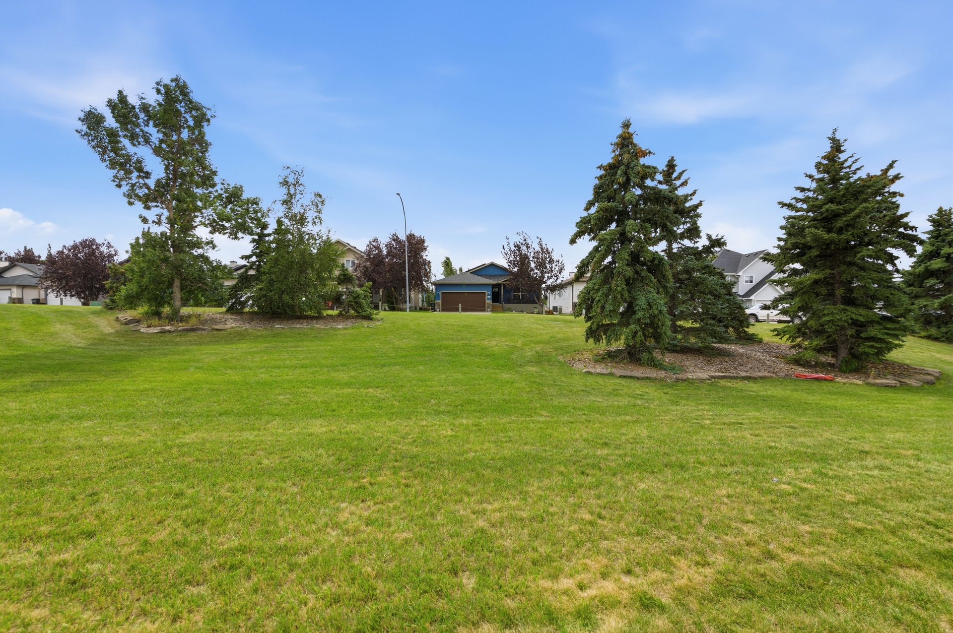 499 Highland Close