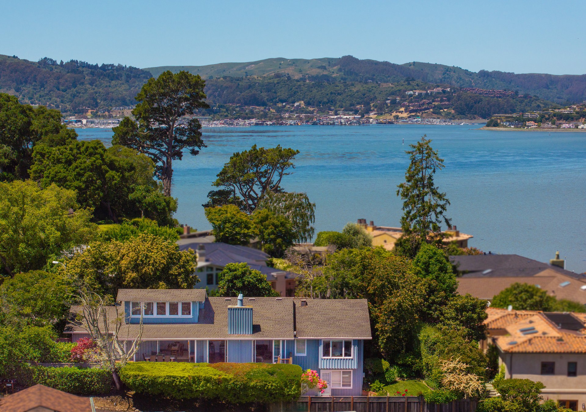 Incredible Location on Belvedere Island