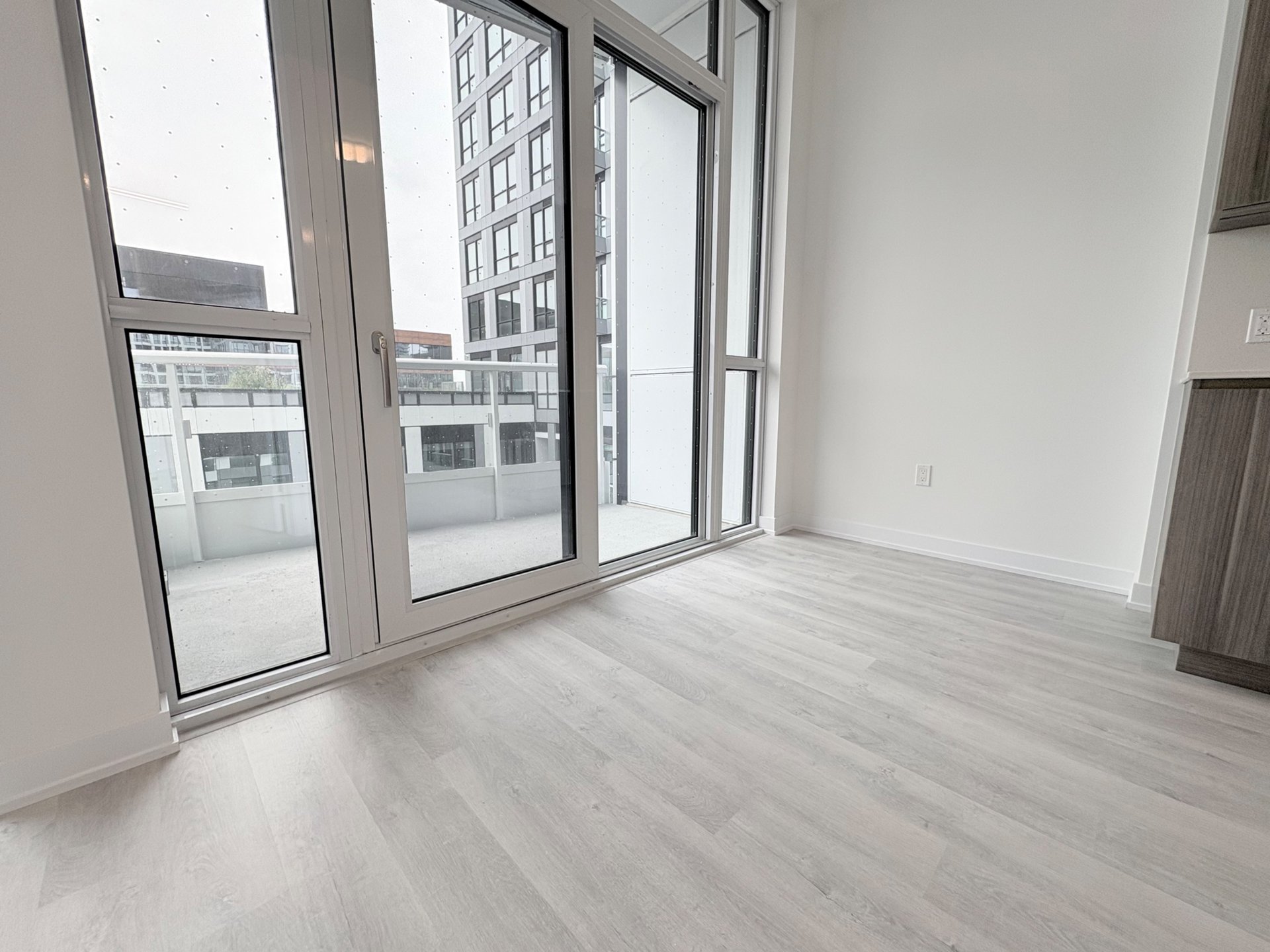 15 Richardson Street Unit: 1207