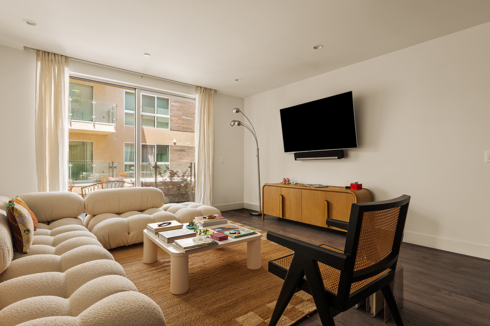 728 N Sweetzer Ave Unit: 212, West Hollywood 