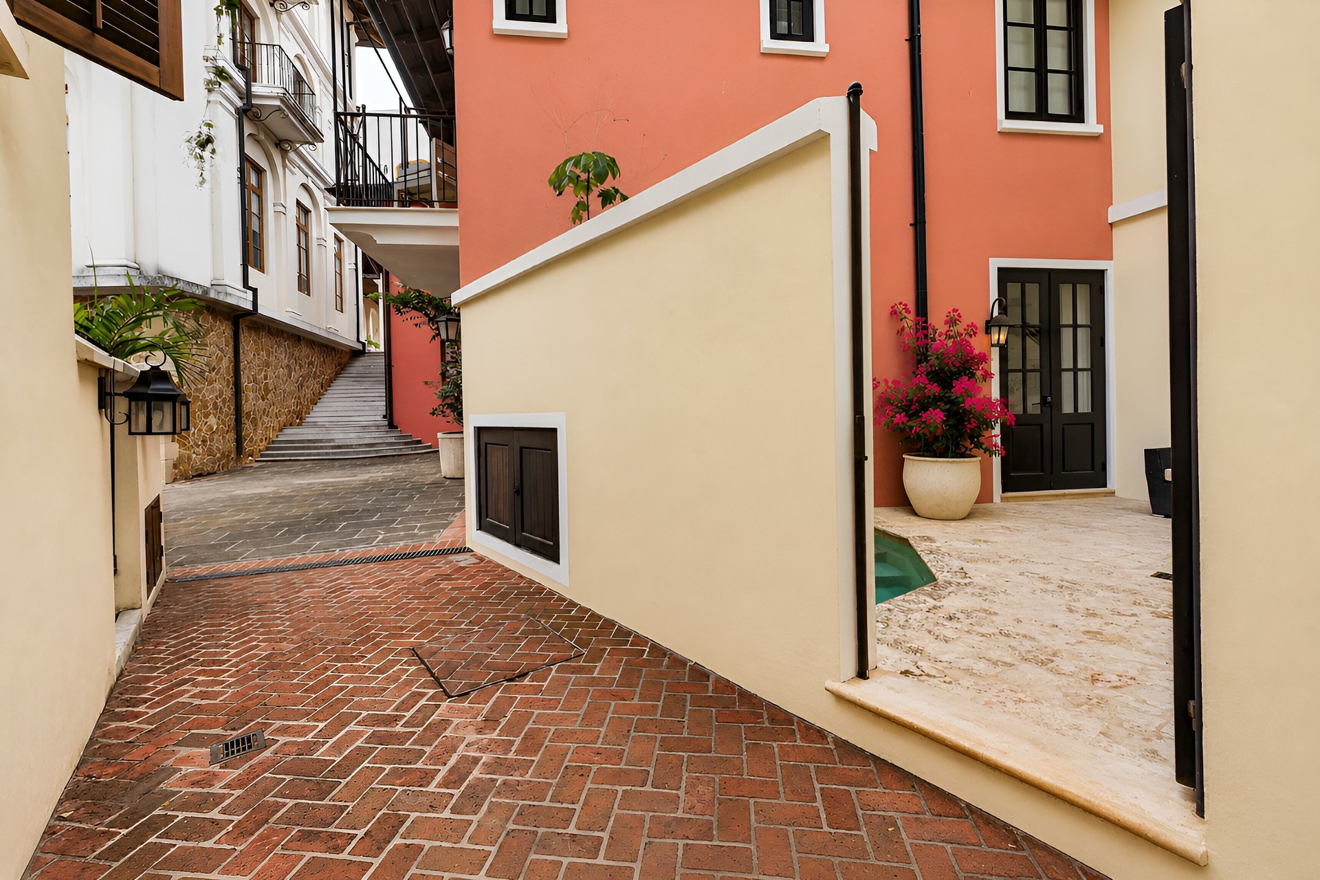 16 Avenida La Antigua | Renovated Turn- Key Living in the Heart of Las Catalinas