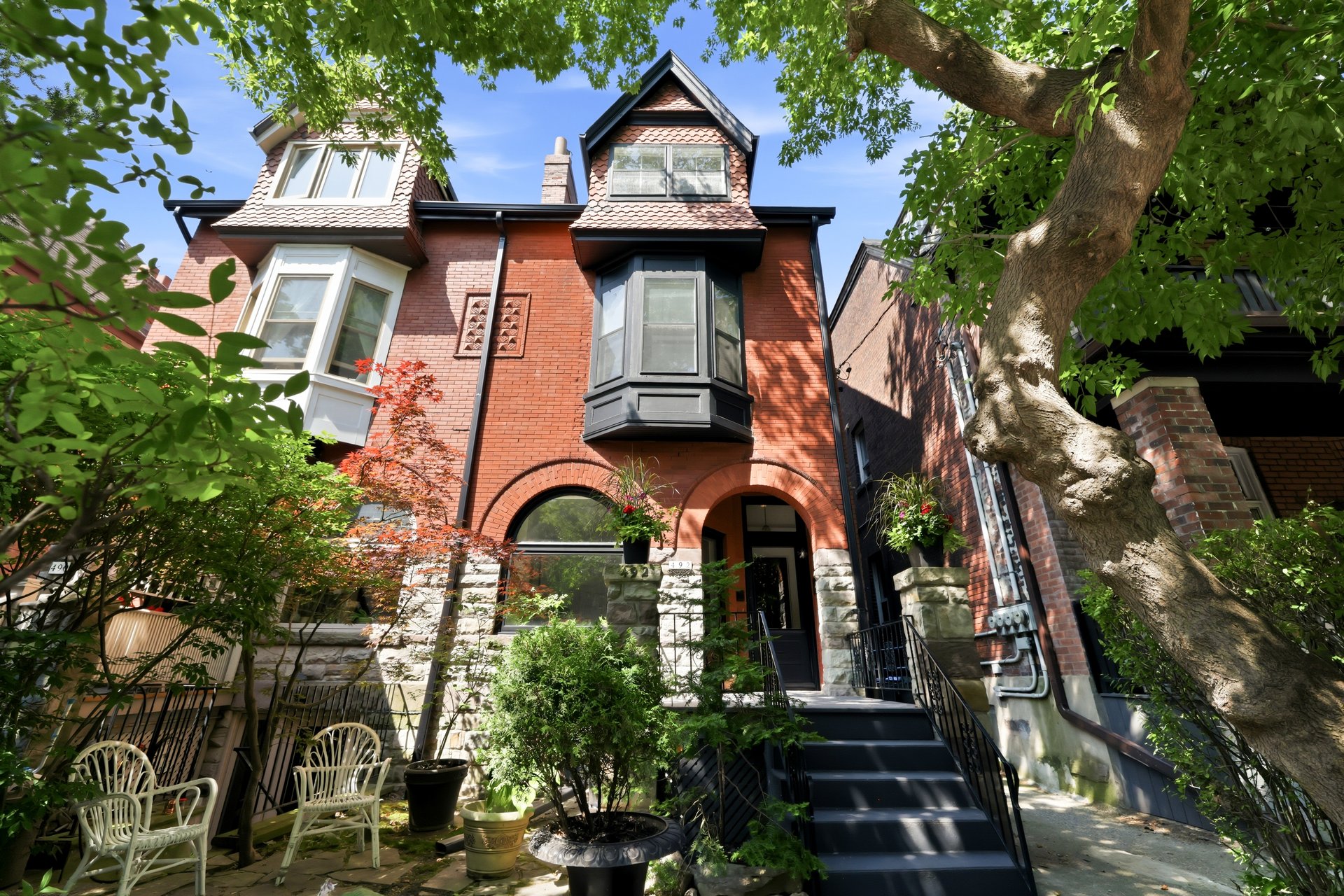 492 Euclid Ave