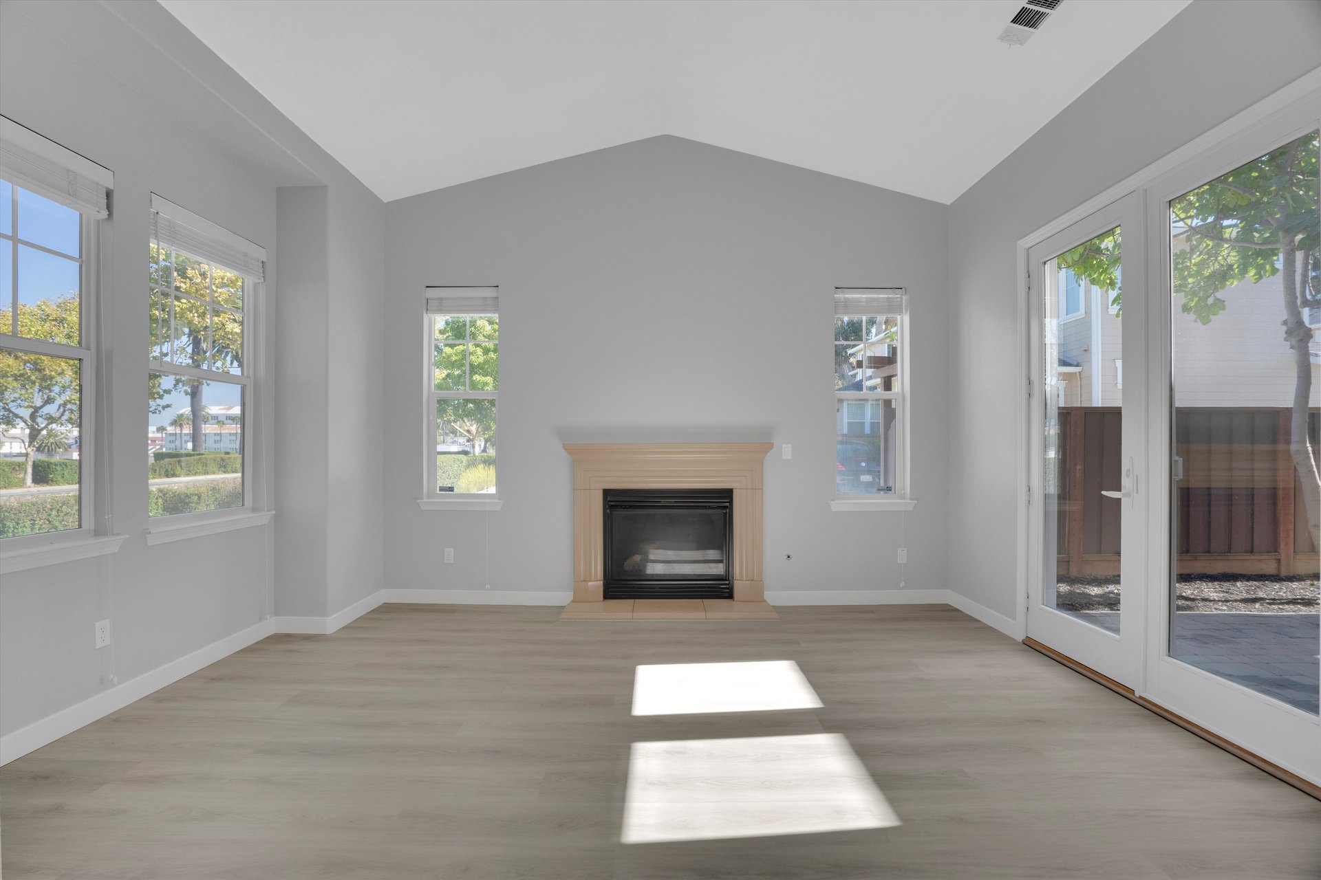 Glen Cove Beauty with View
