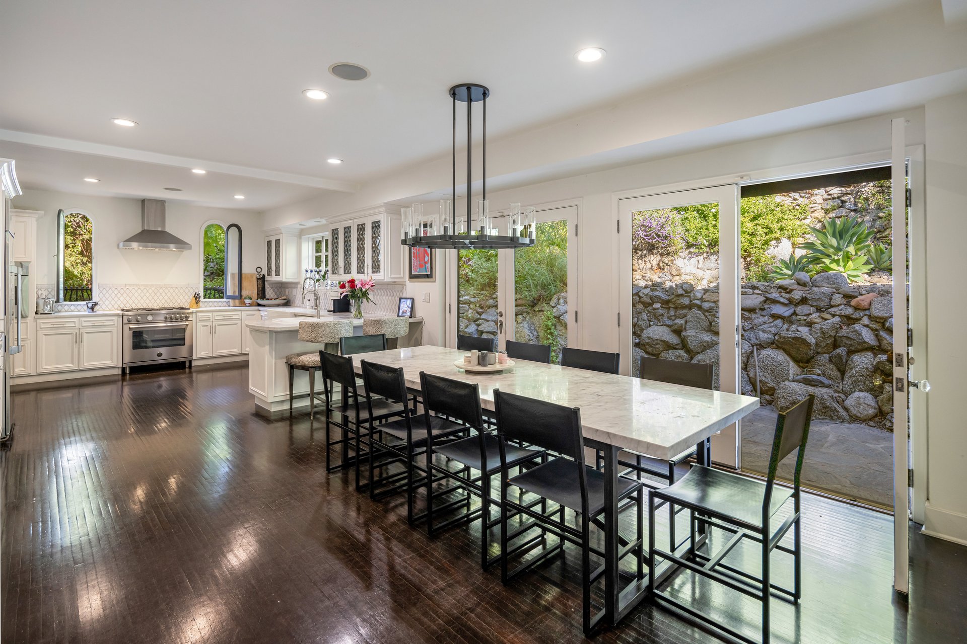 1930 Laurel Canyon Blvd, Hollywood Hills