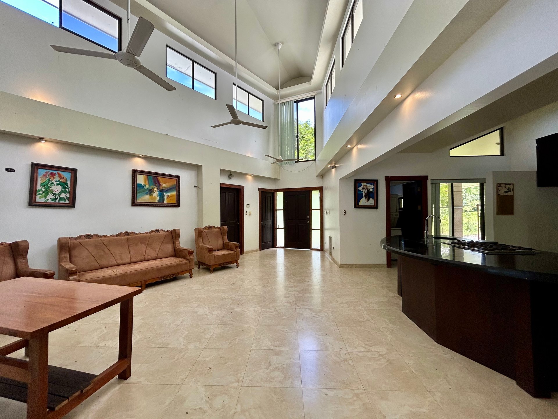 Fixer-Upper Home with an studio Office in Palmar Norte on a 7.58 Acres Property
