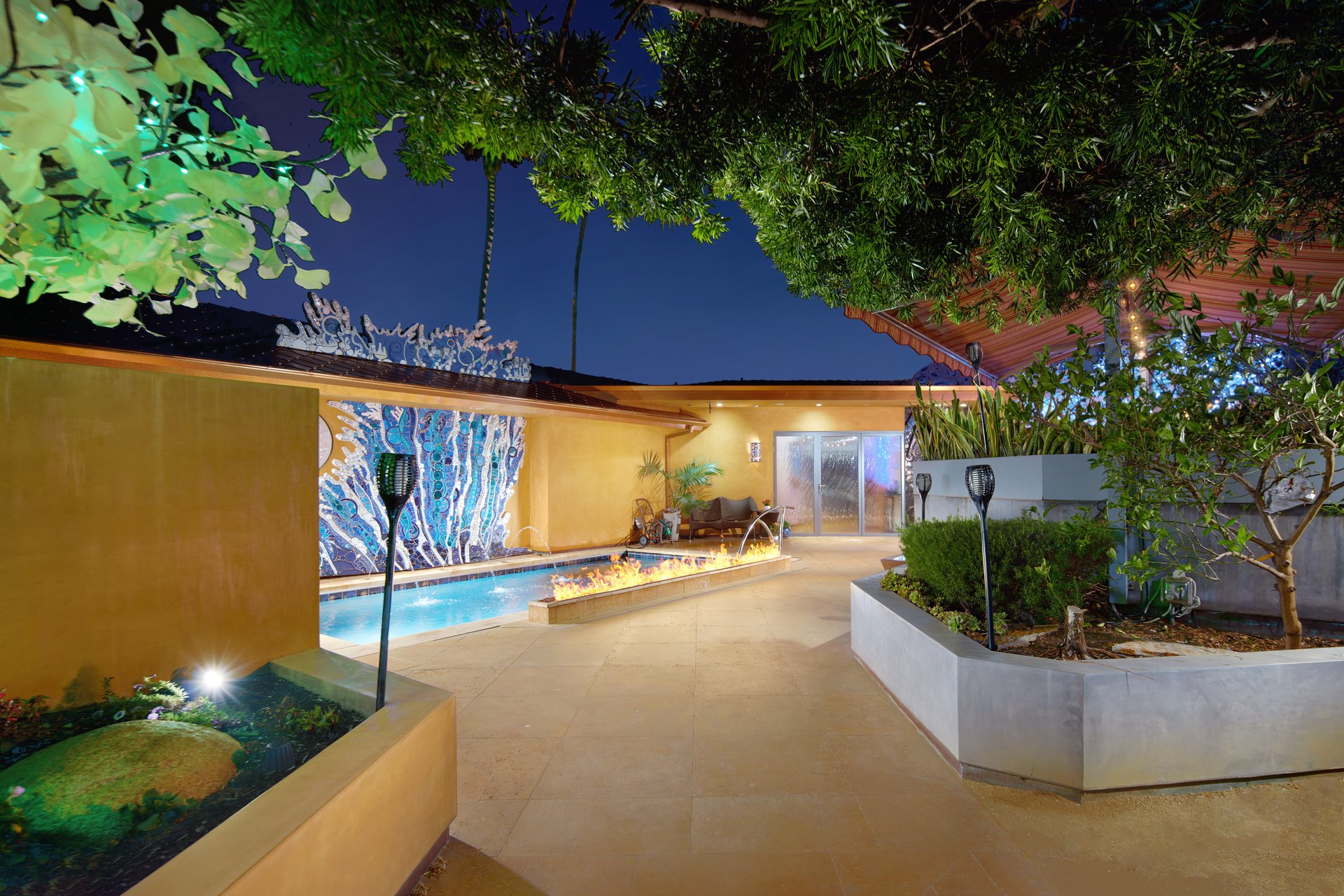 111 S La Senda Drive