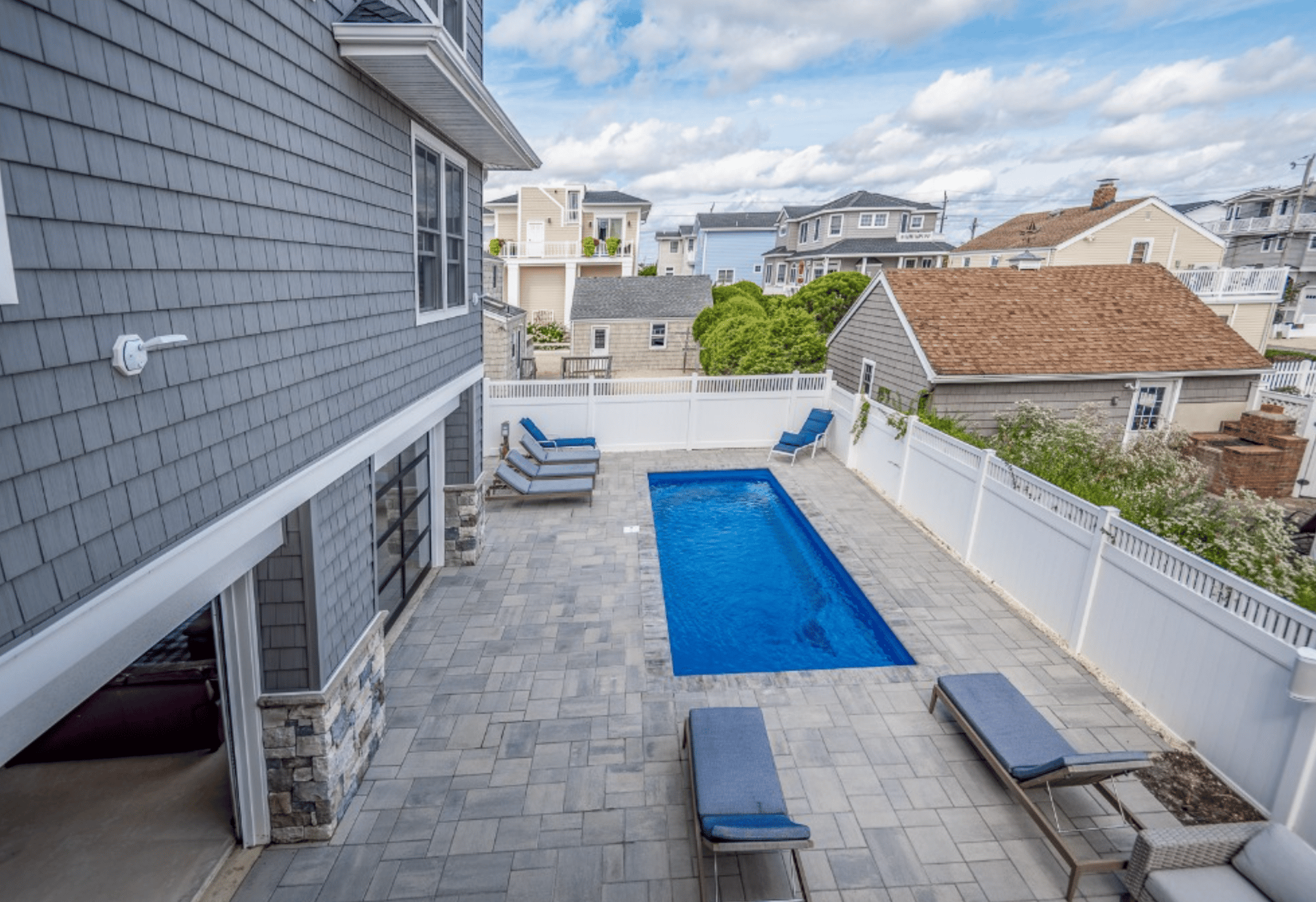 19 E Wyoming Ave