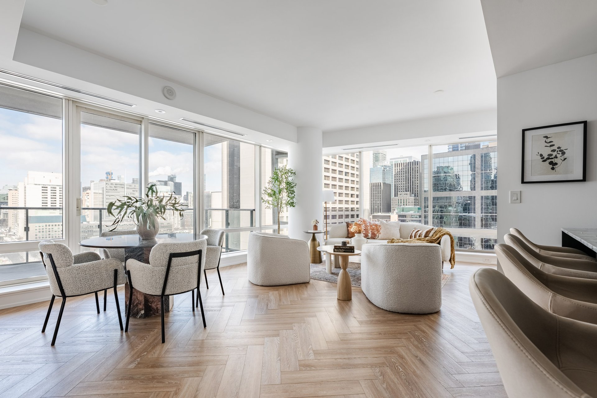 Suite 1906- 180 University Avenue