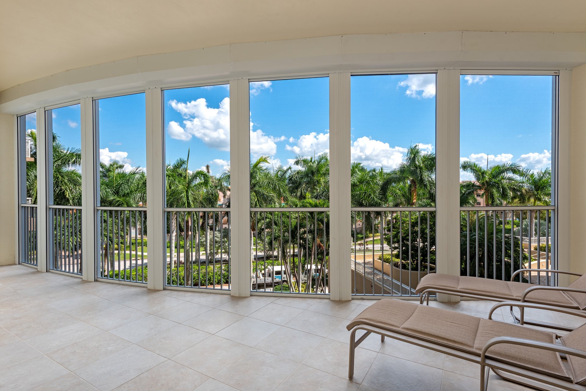 4501 Gulf Shore BLVD N 404