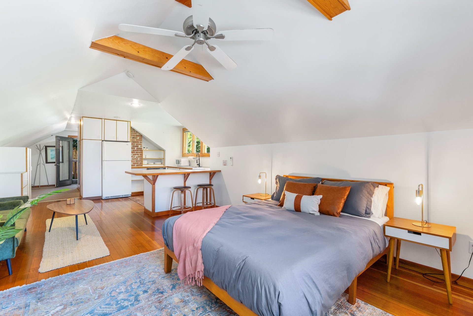 607 Cascade Ave