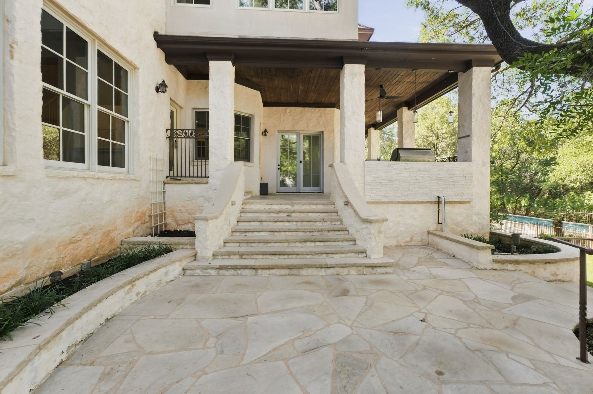 2900 Meandering River Court