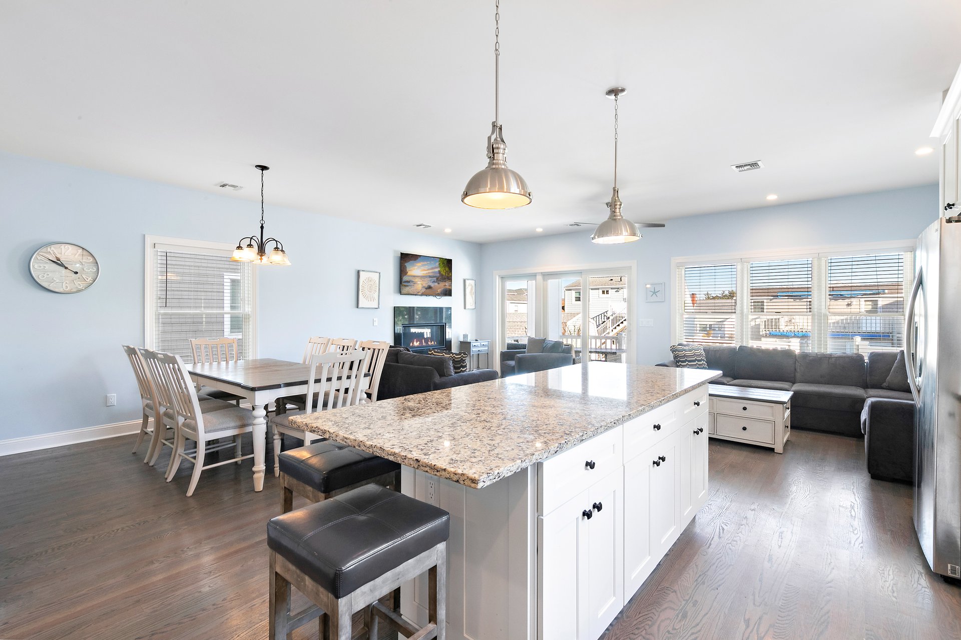 15 E 14th Street, Beach Haven