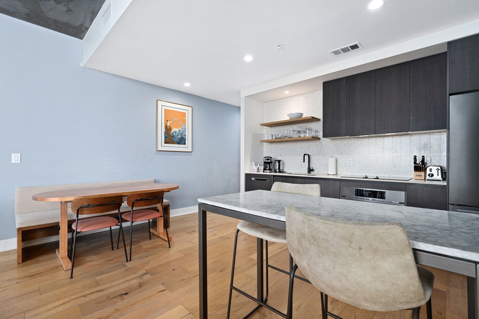 48 East Avenue #2204