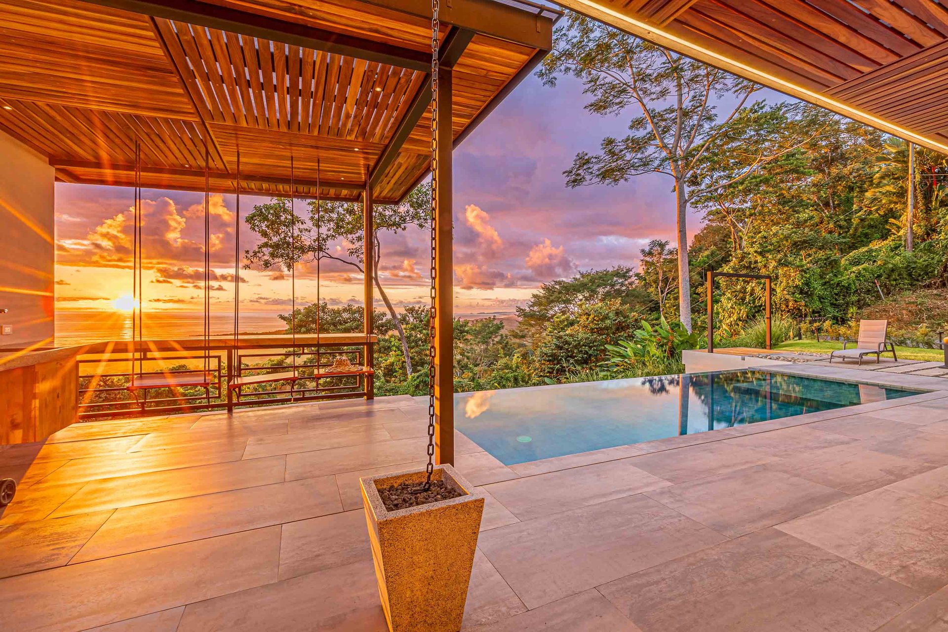 Exclusive Luxury Villa with Infinity Pool
