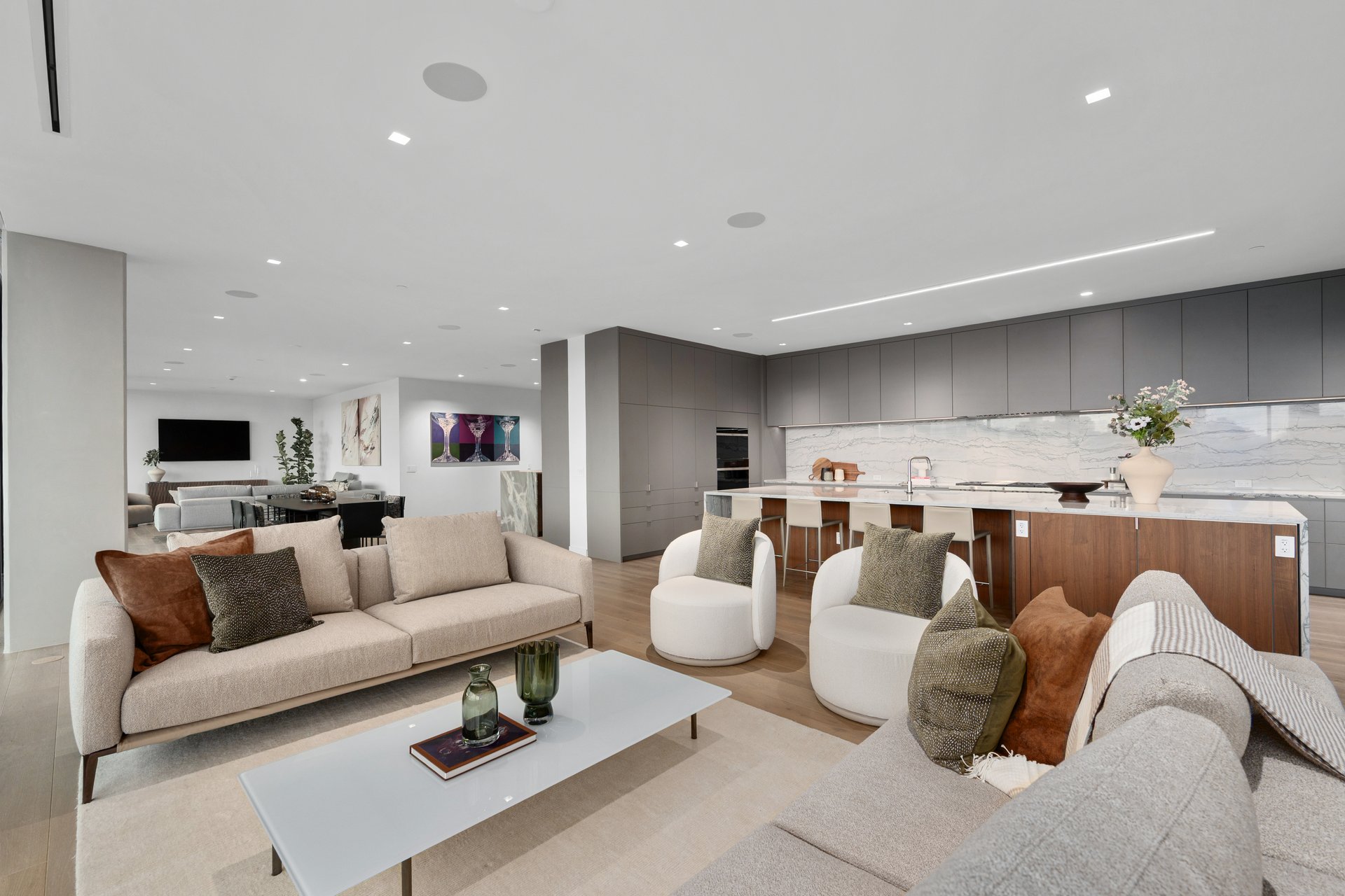 1006 Baylor Street #402