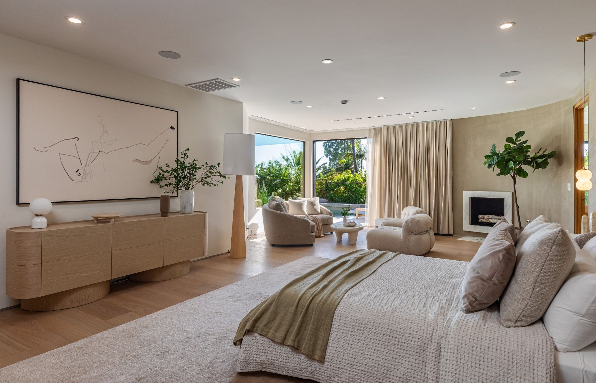 1705 Carla Ridge, Beverly Hills