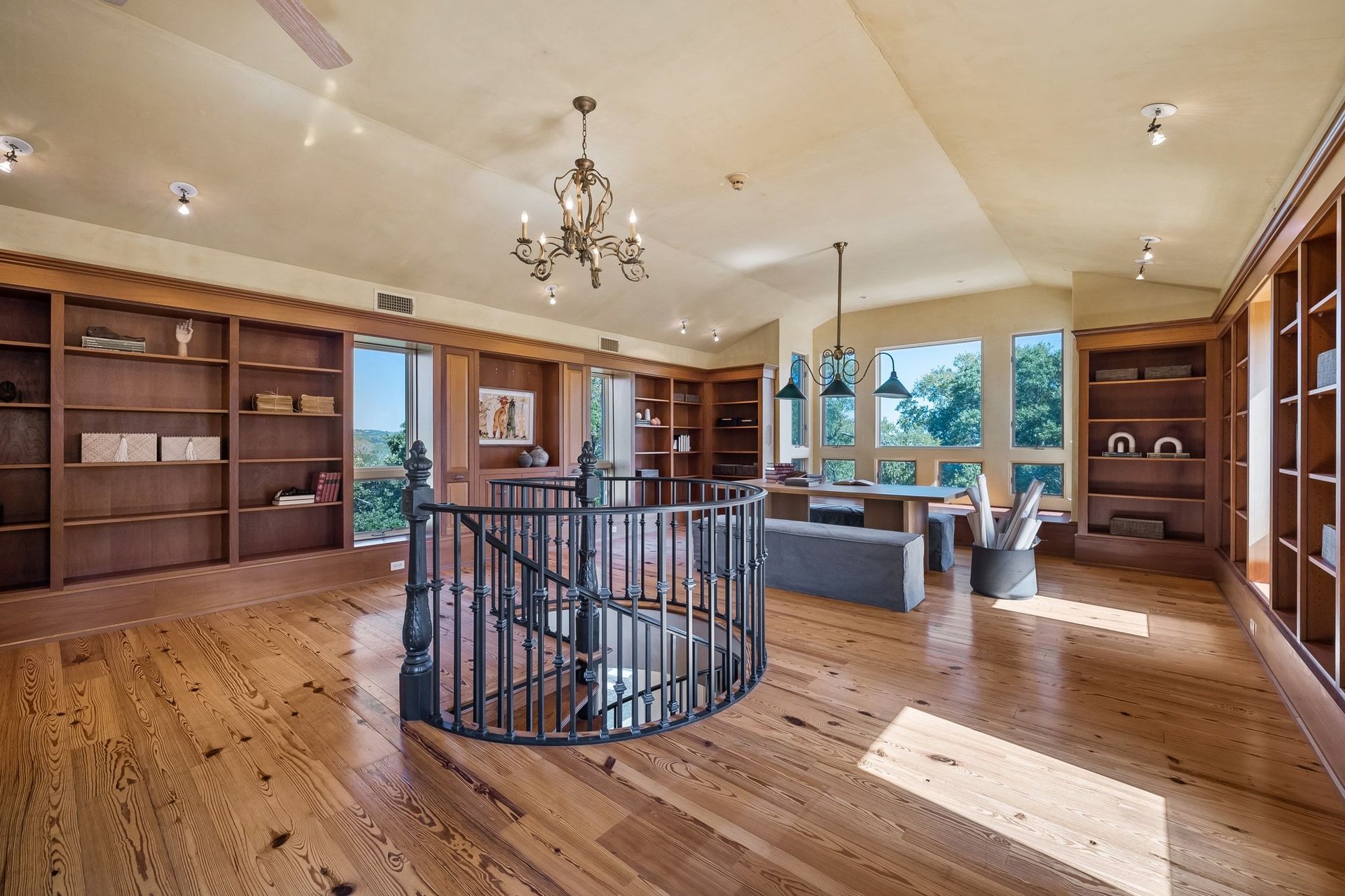 14721 Bear Creek Pass