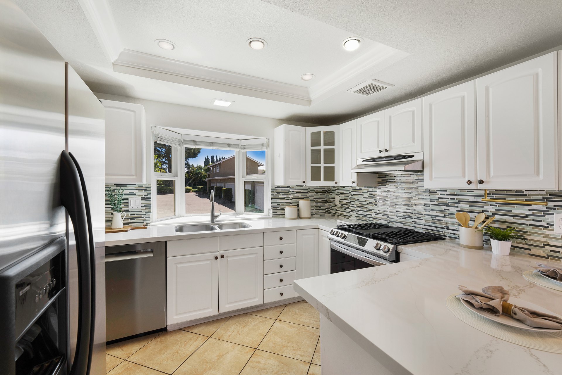 20 Sacramento, Irvine, CA 92604