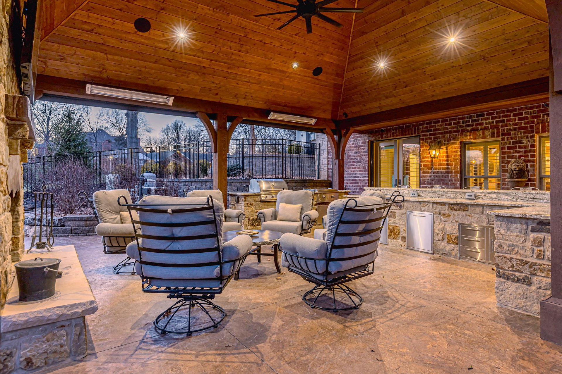 24 Williamsburg Estates Drive