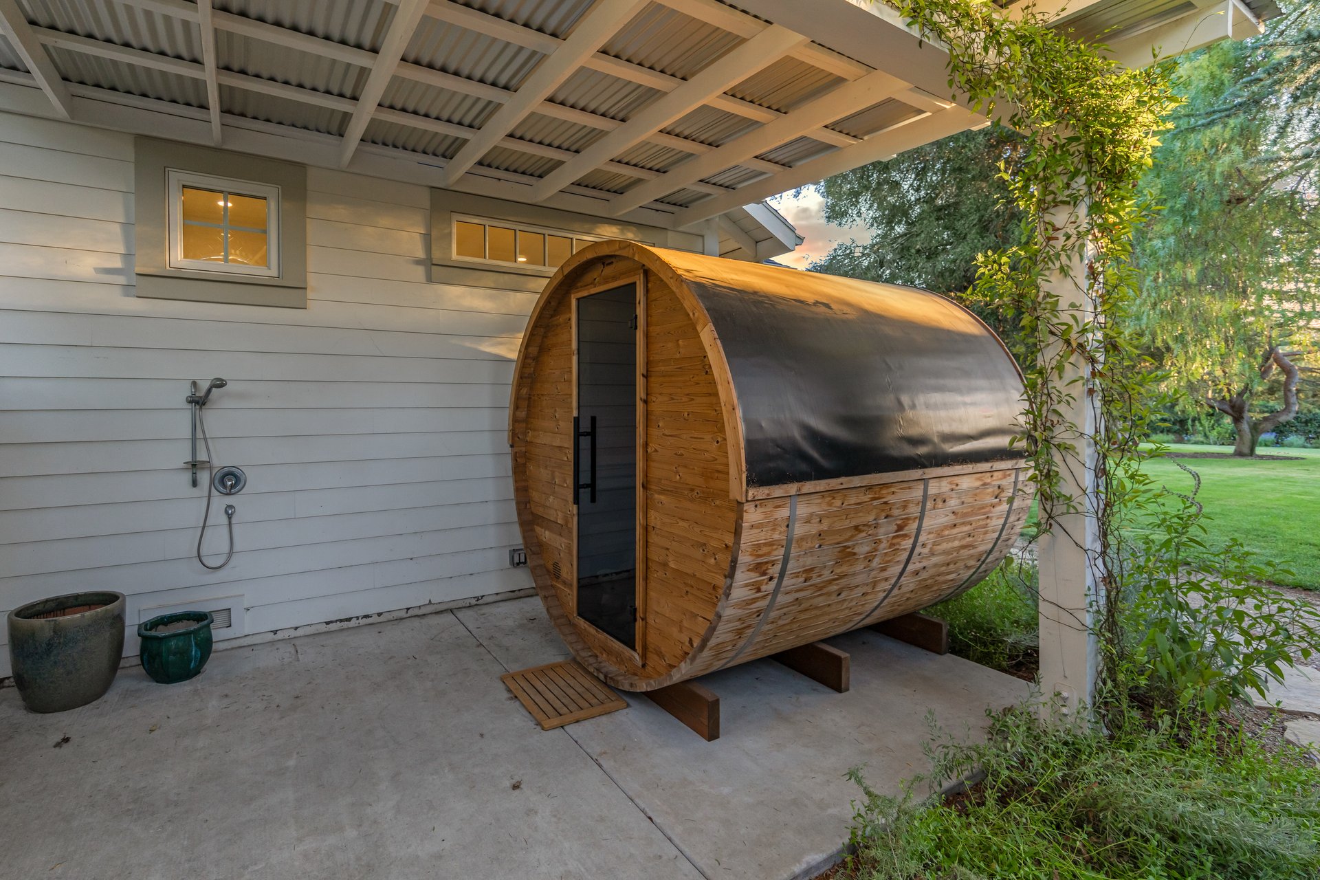 1283 Highland