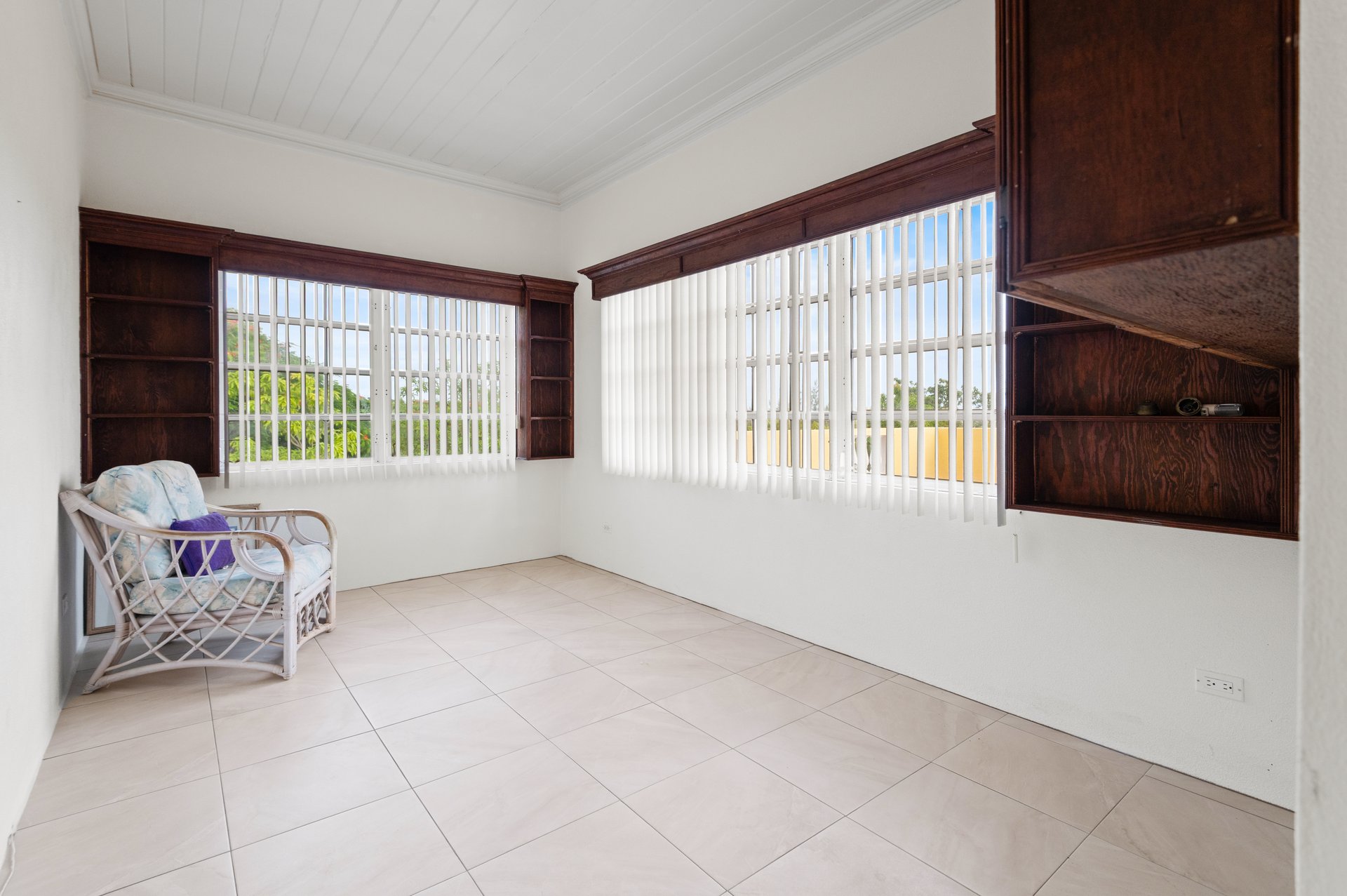 28 Oak Hill Road