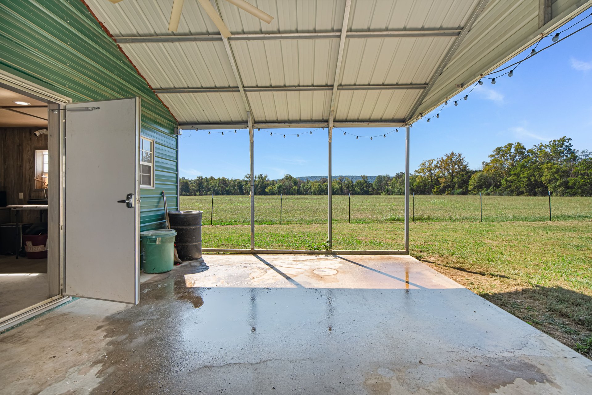 185 Acre Horse and Cattle Ranch