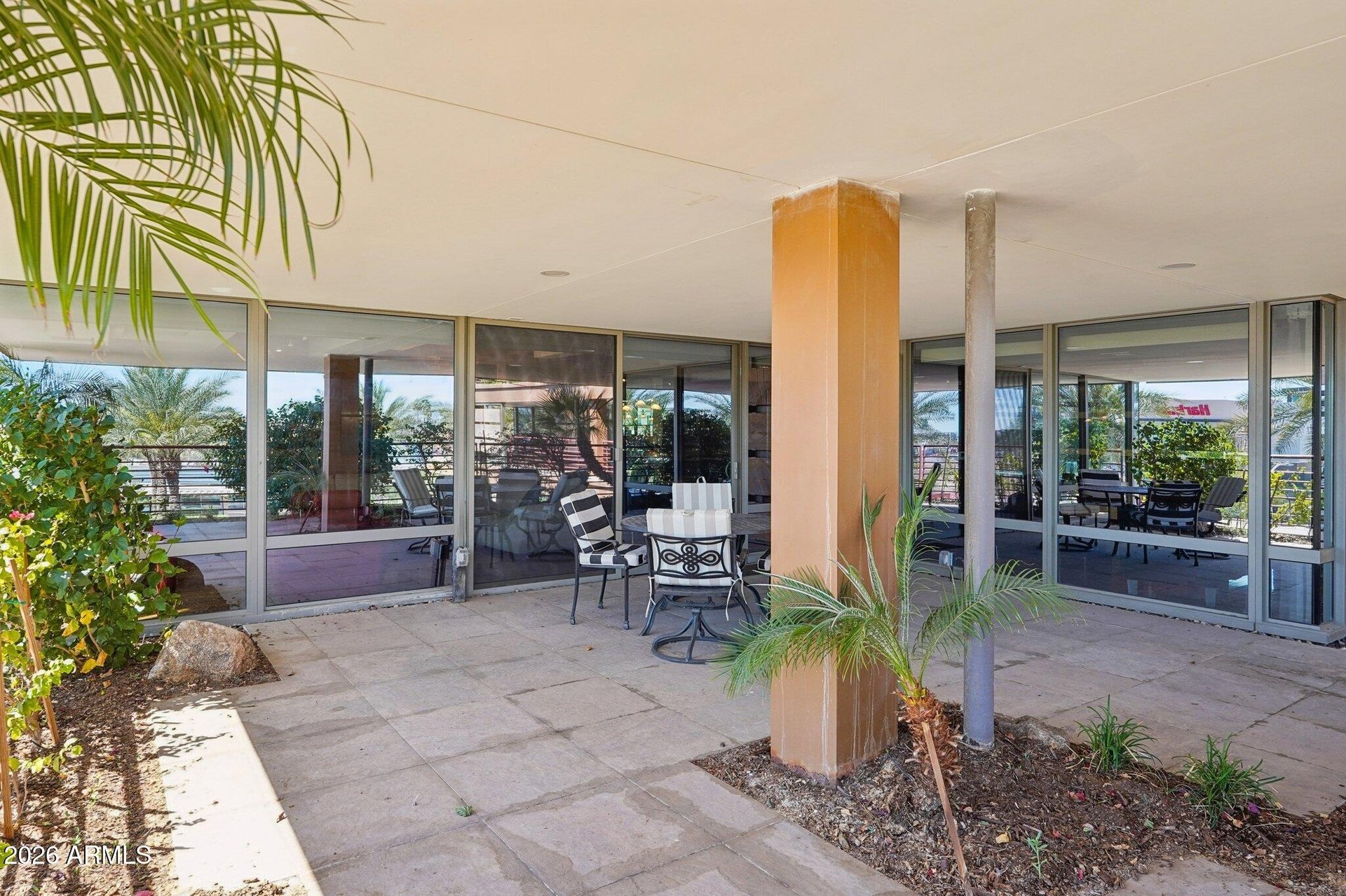 7157 E Rancho Vista Dr, #4006