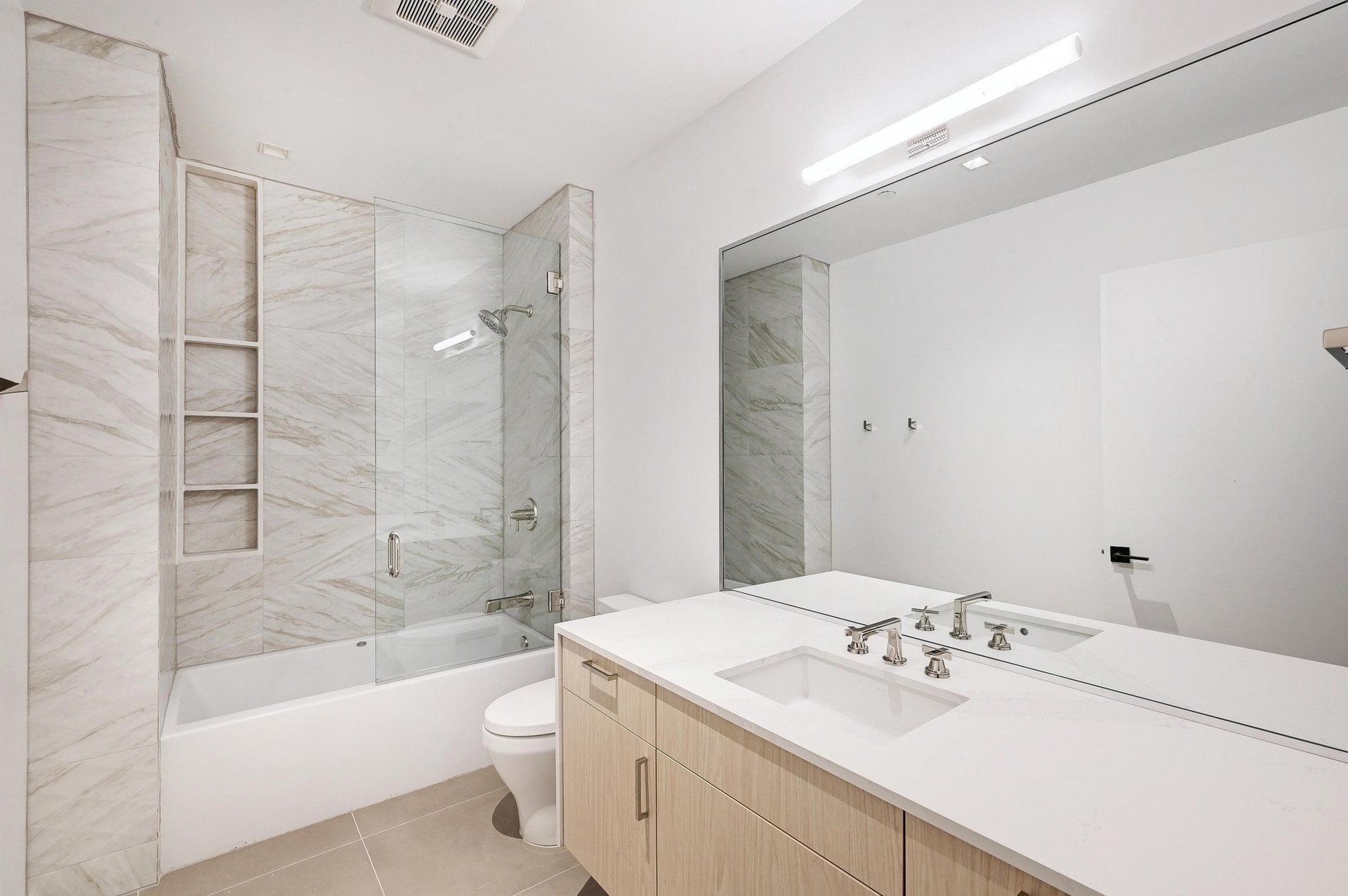 1006 Baylor Street #203