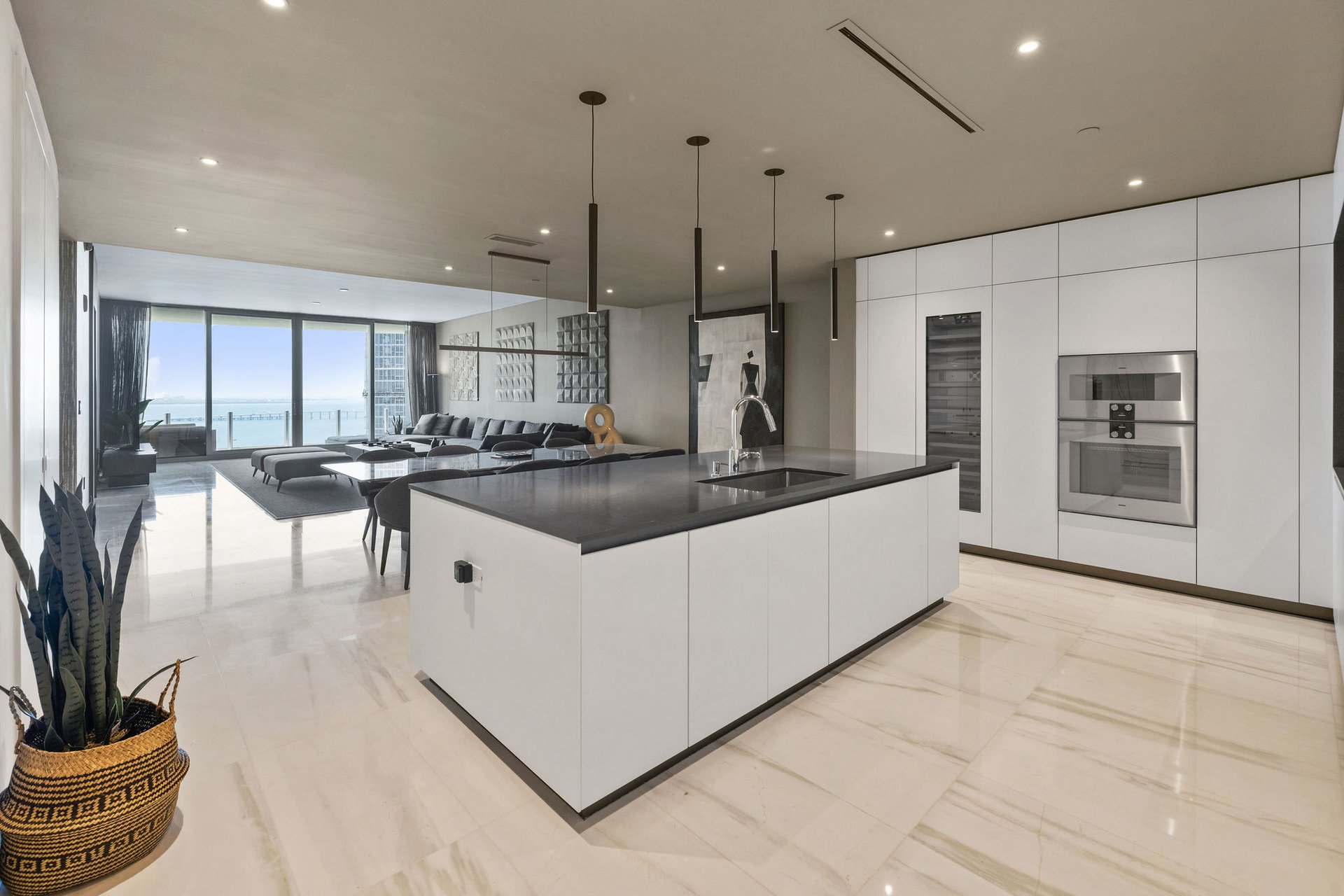300 Biscayne Blvd Way # 3104