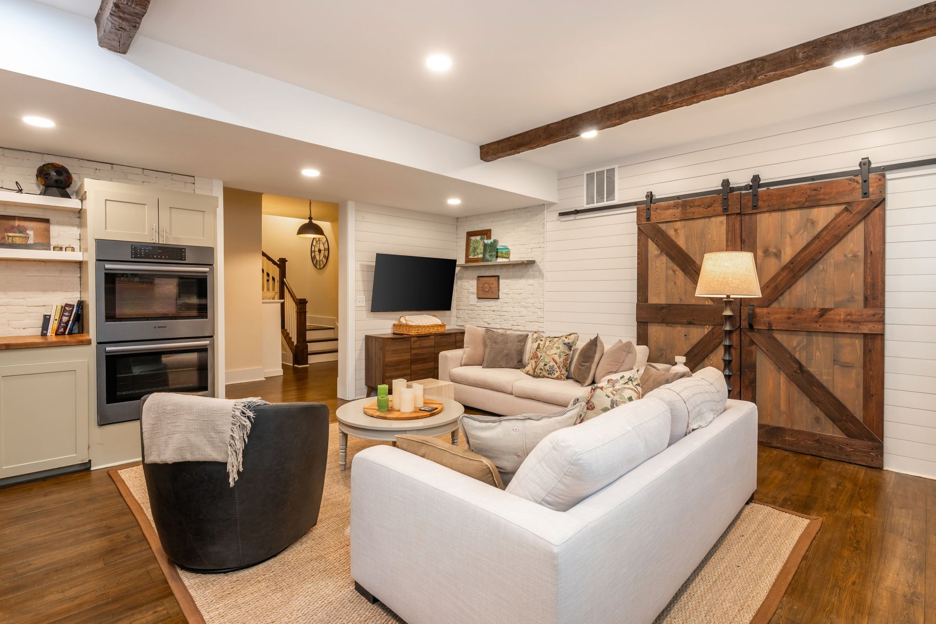 5911 Brundage Lane