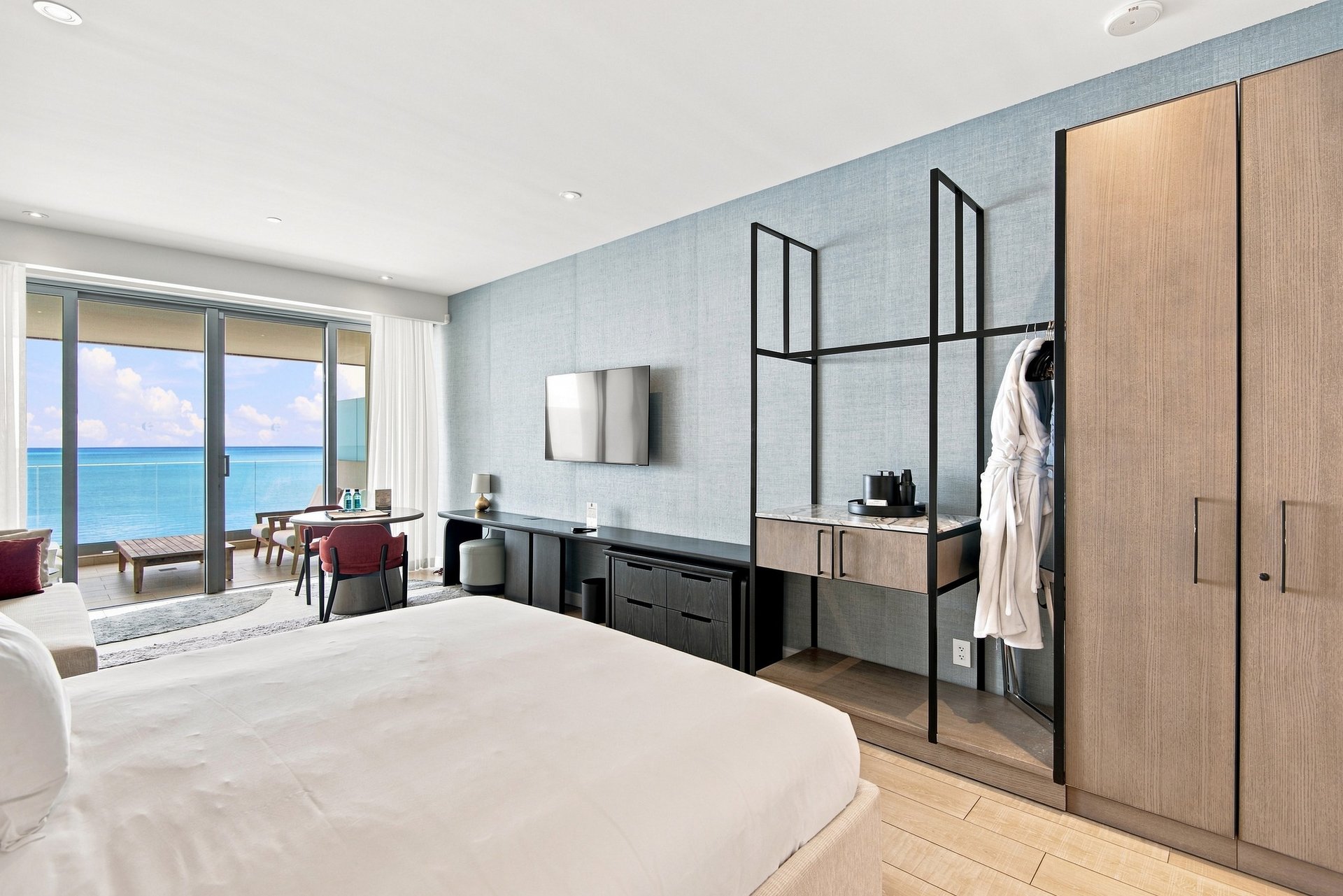 417 Goldwynn Resort & Residences