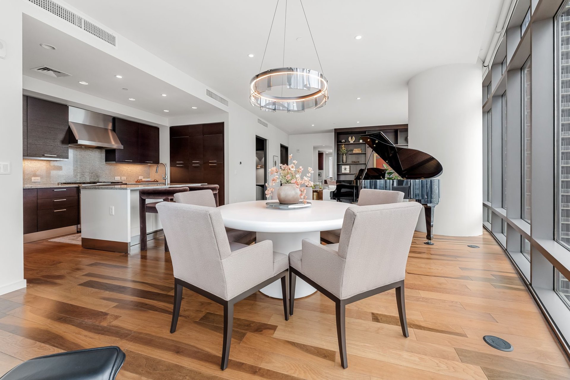 200 Congress Avenue #21E