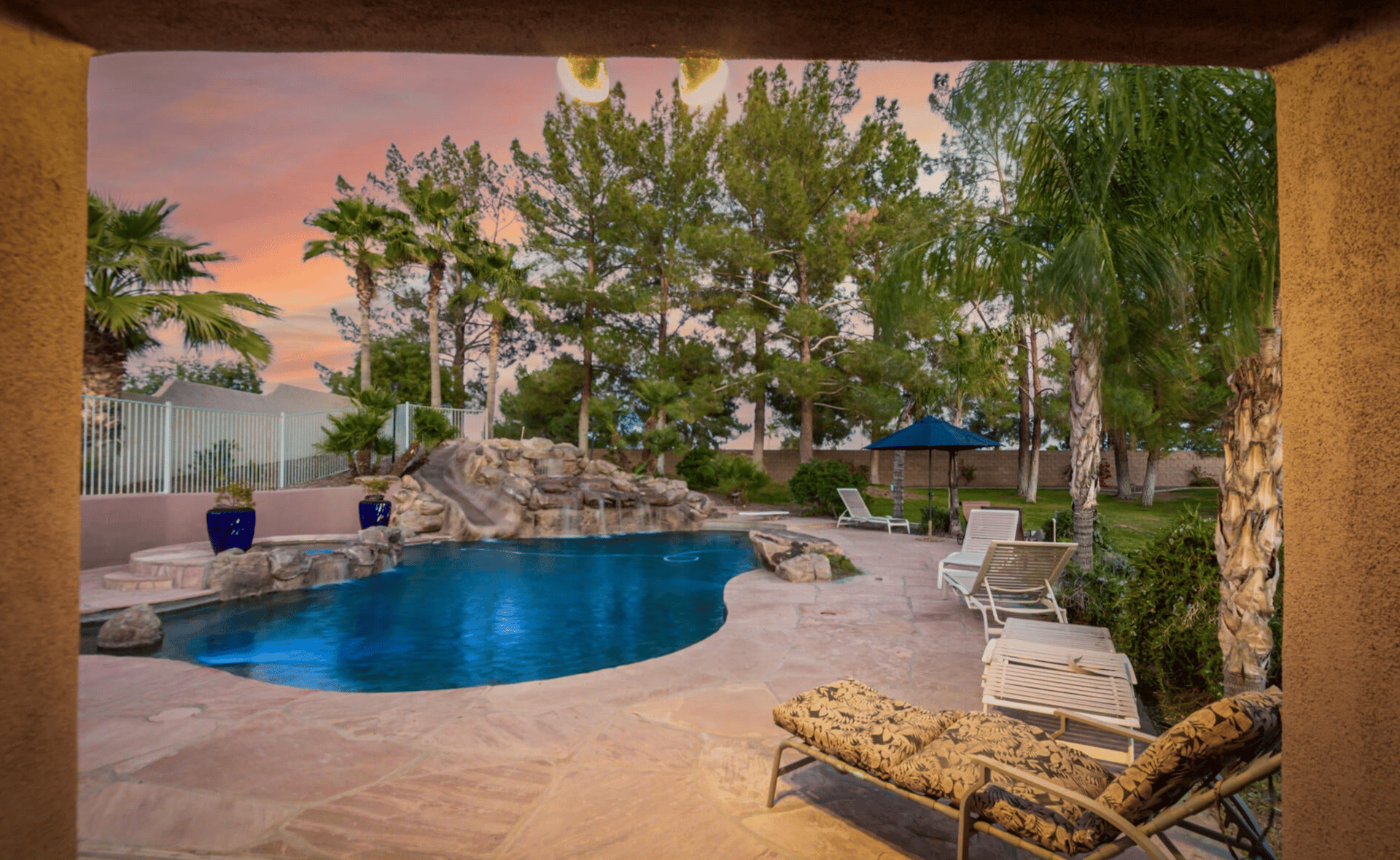 23 E Oakwood Hills Drive - "Builder's Home"