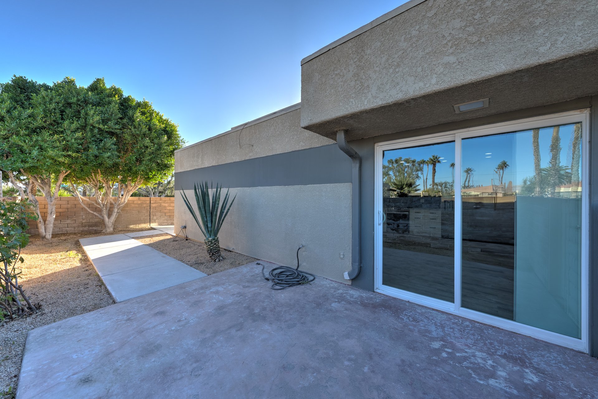1589 Sunflower Court