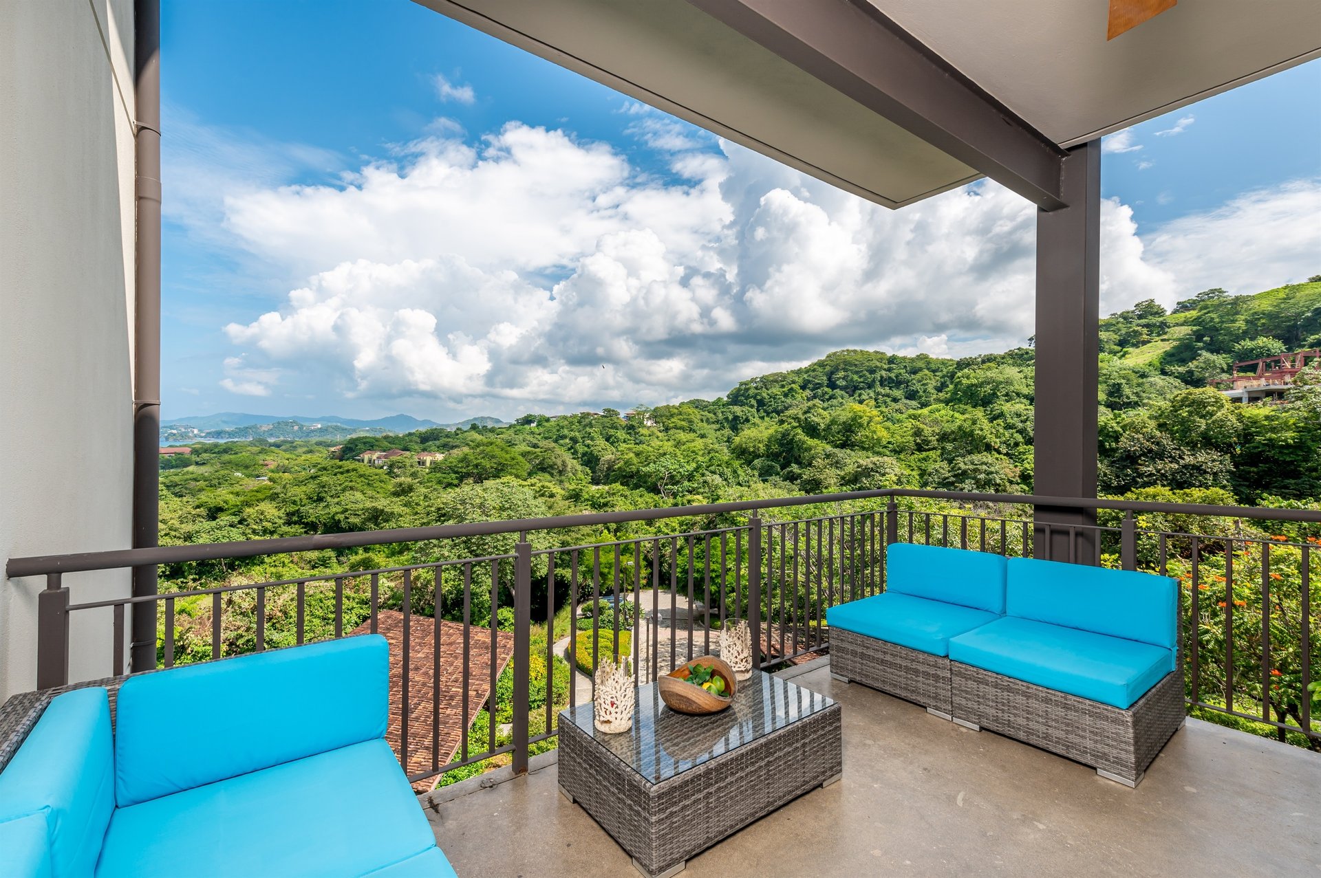 Roble Sabana #301 | Ocean-View Condo in Reserva Conchal