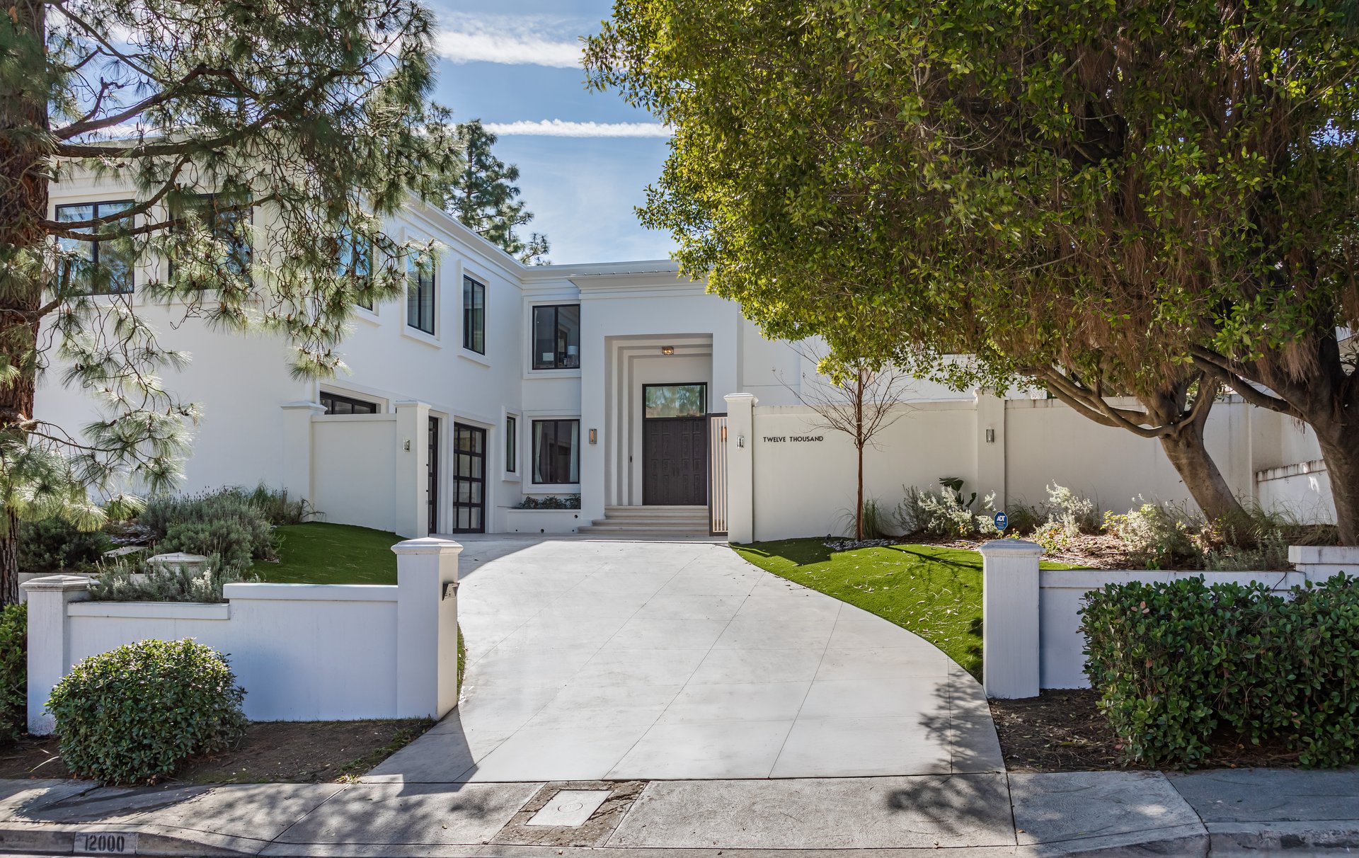 12000 Crest Ct, Beverly Hills