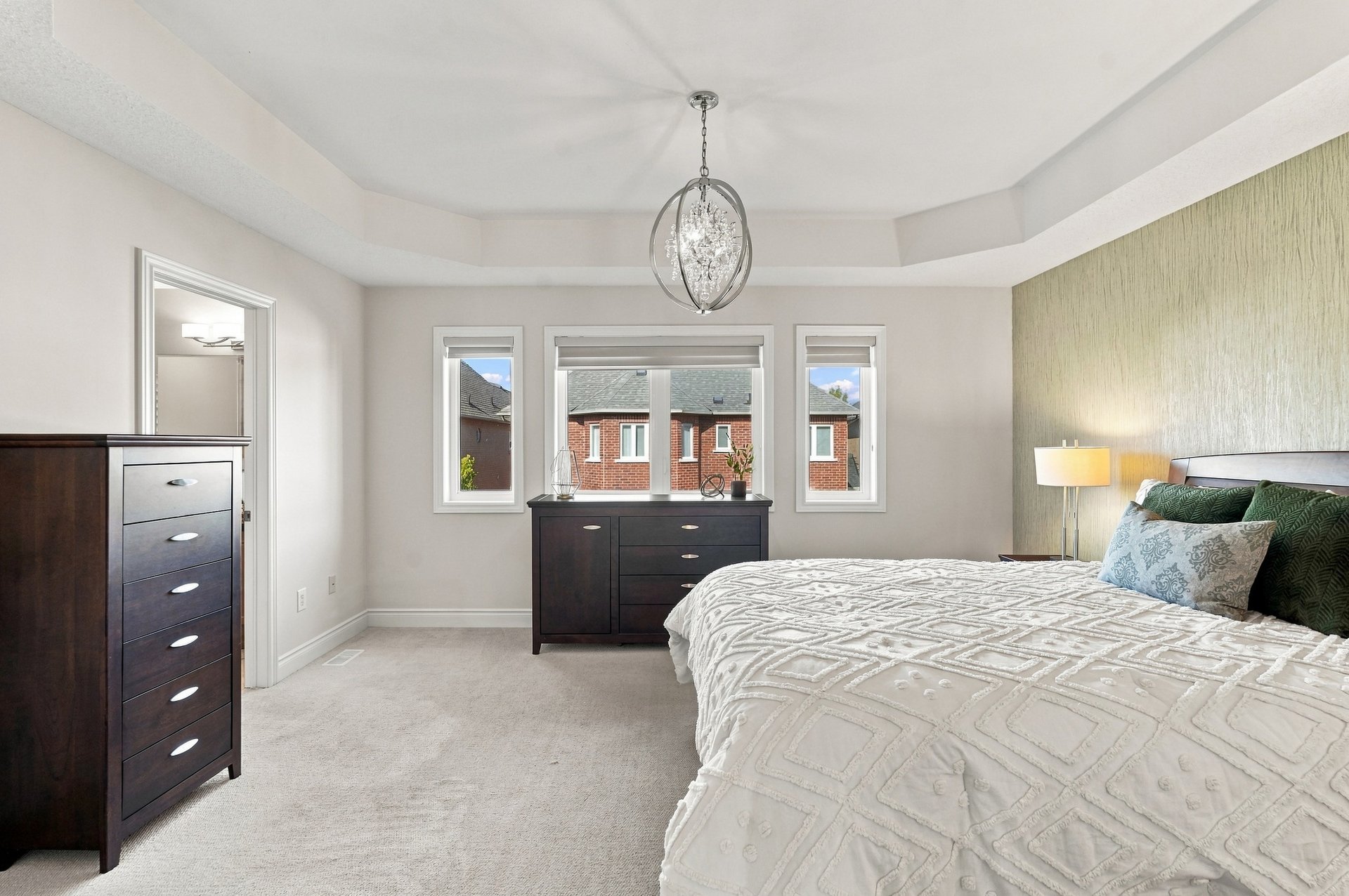 Family Living in the Heart of Lakeshore Woods