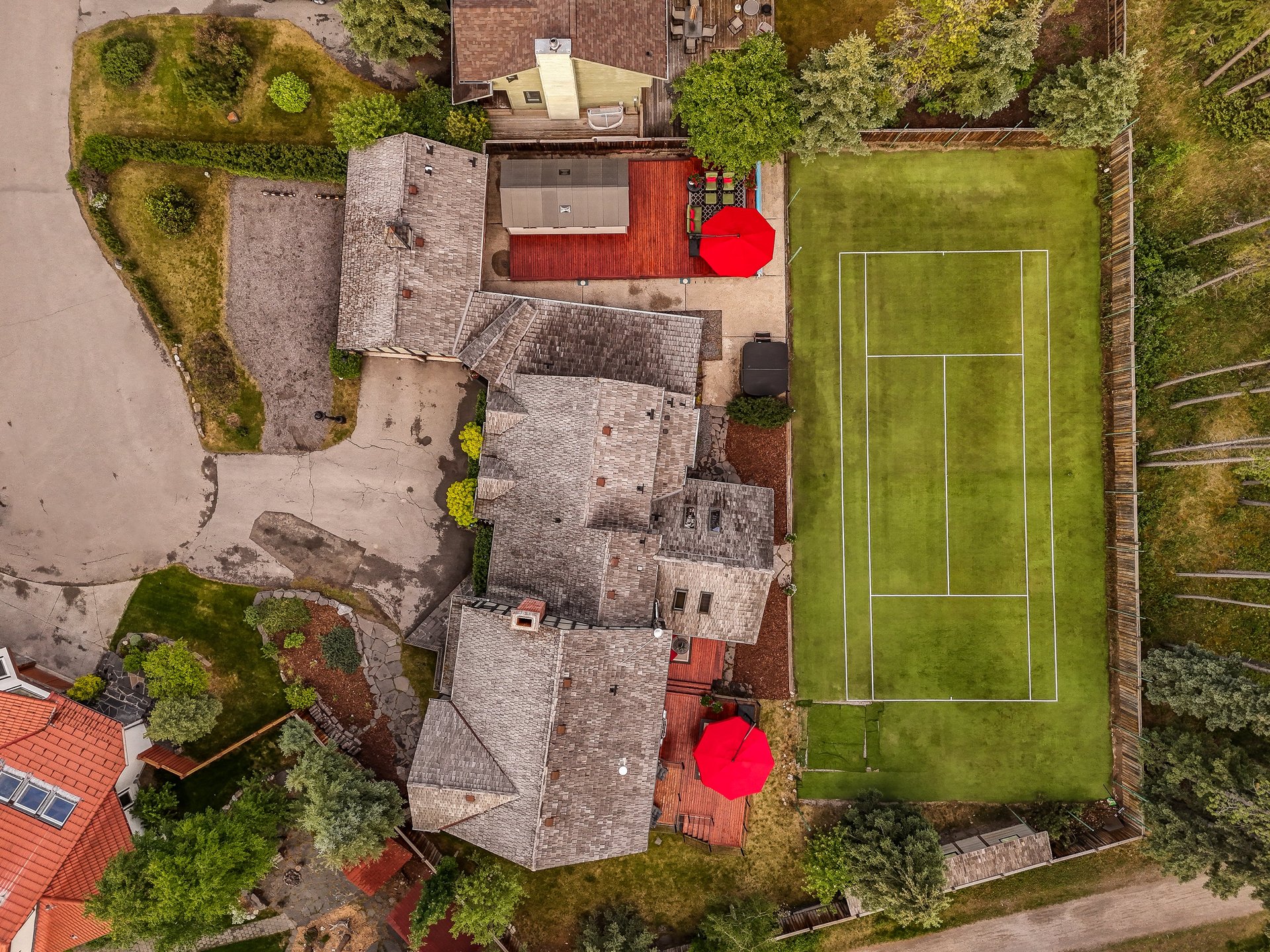 AUCTION BIDDING OPEN: Bidding ends December 17th | 5 Woodside Lane
